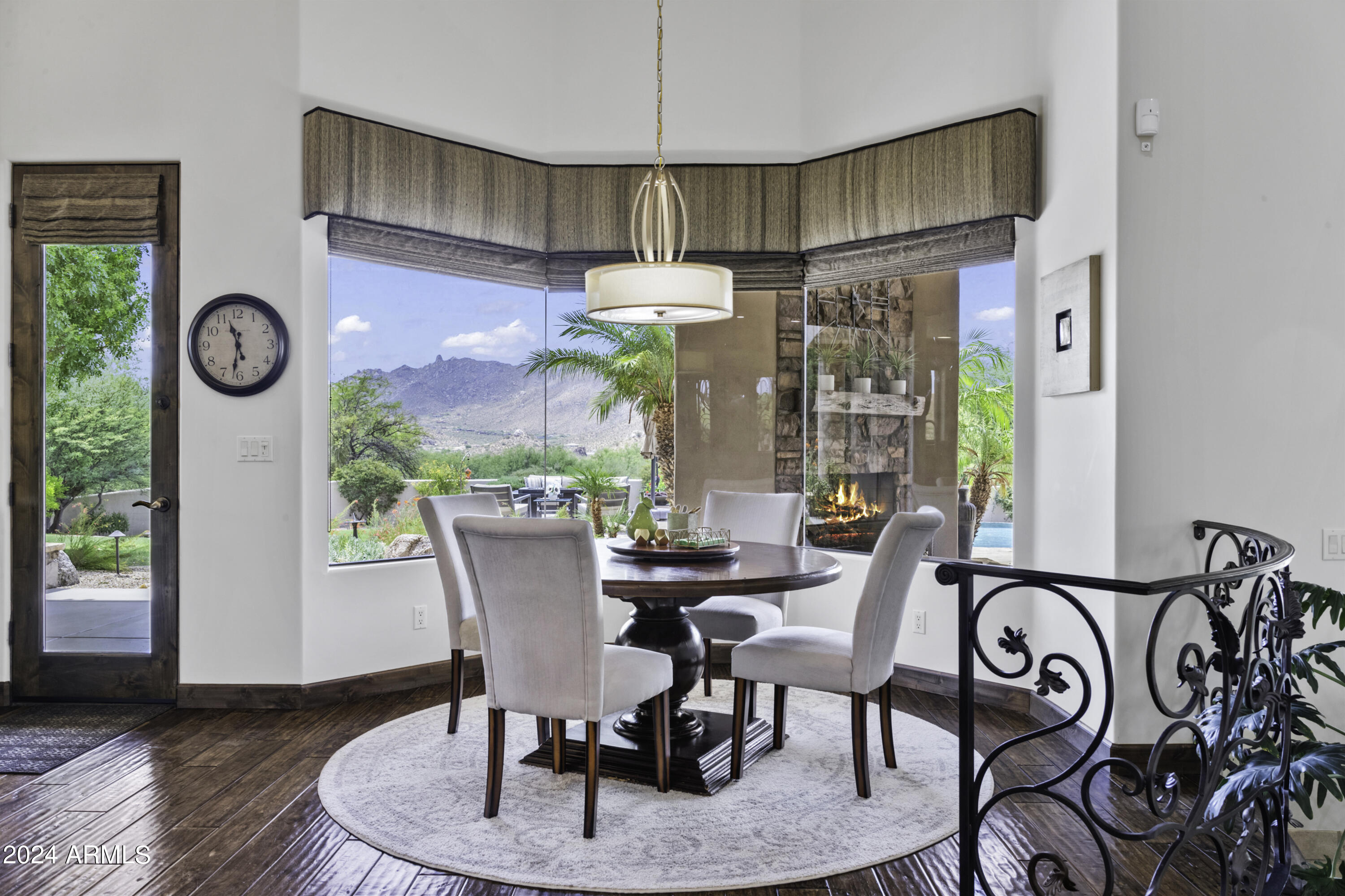 GOLDIE BROWN PINNACLE PEAK RANCH - Residential