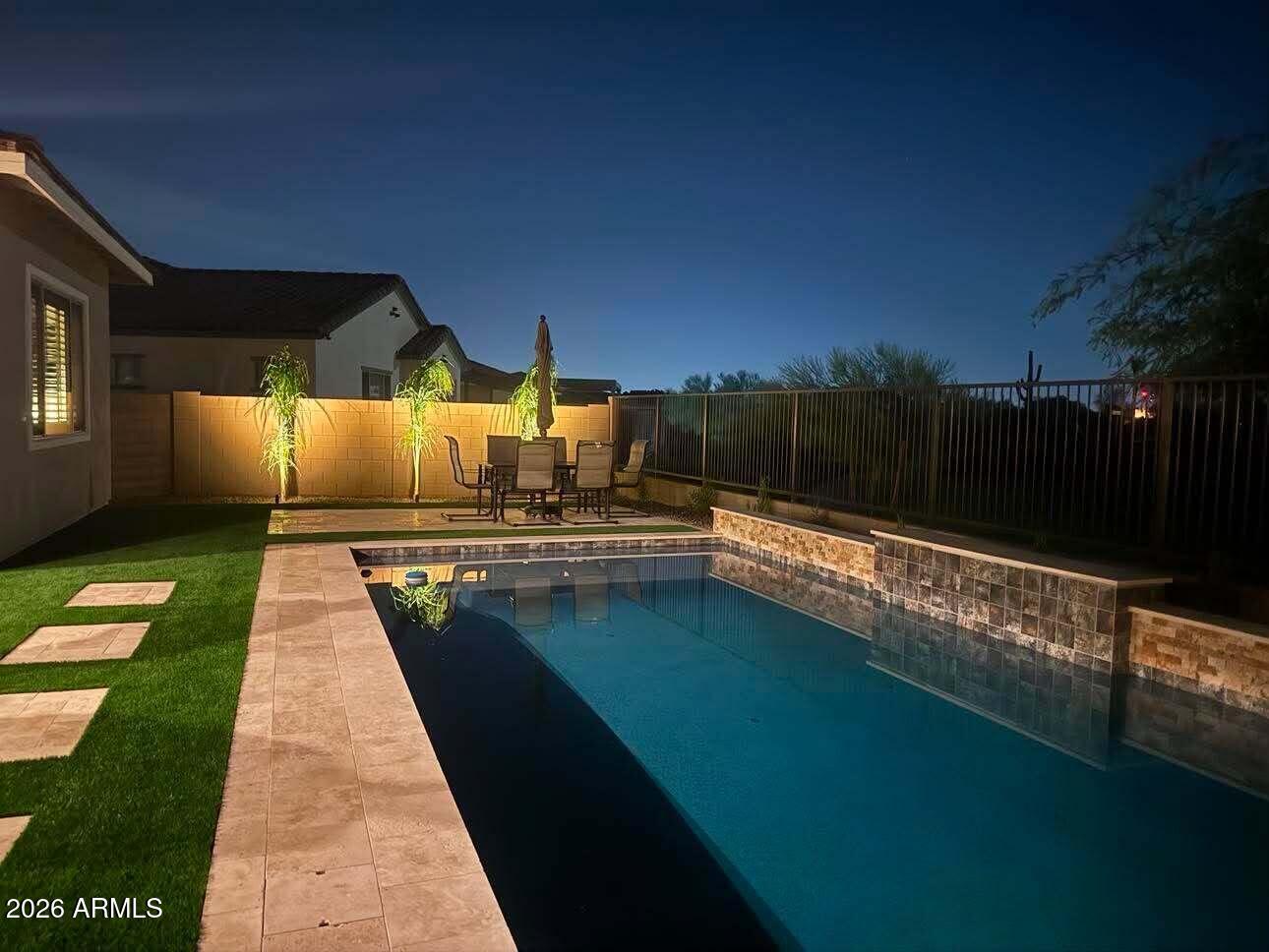 WHISPERING HILLS - Residential
