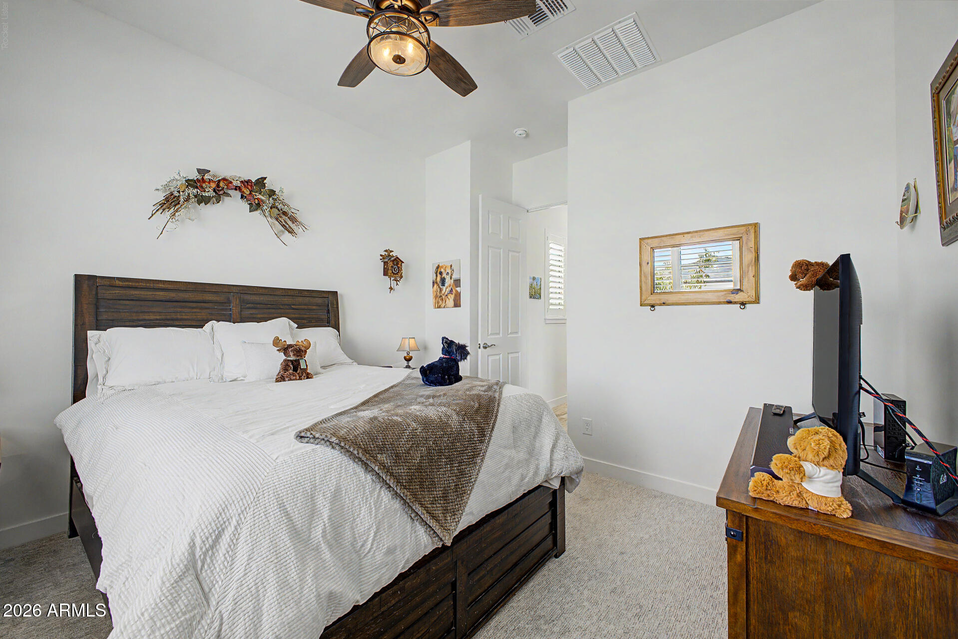 WHISPERING HILLS - Residential