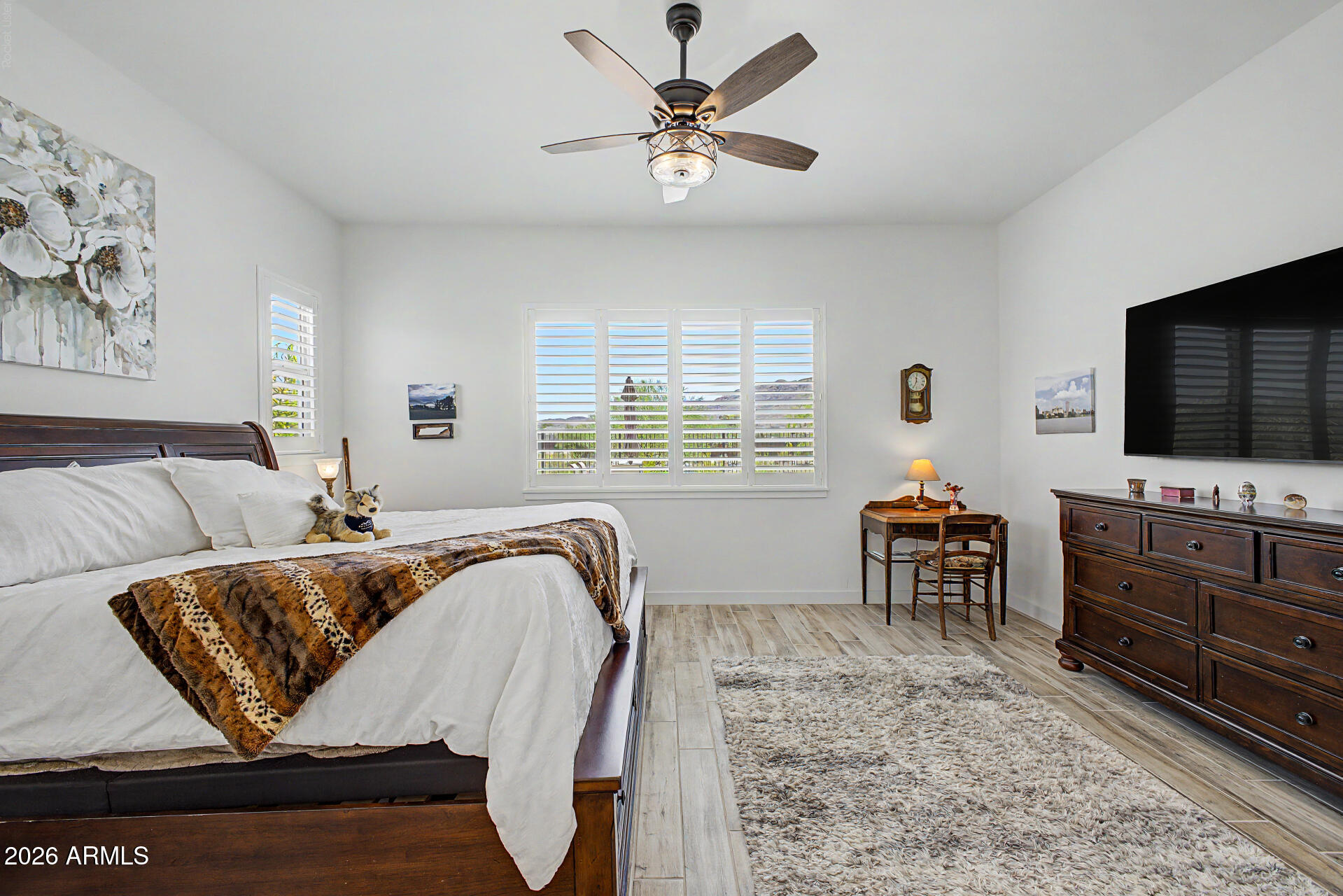 WHISPERING HILLS - Residential