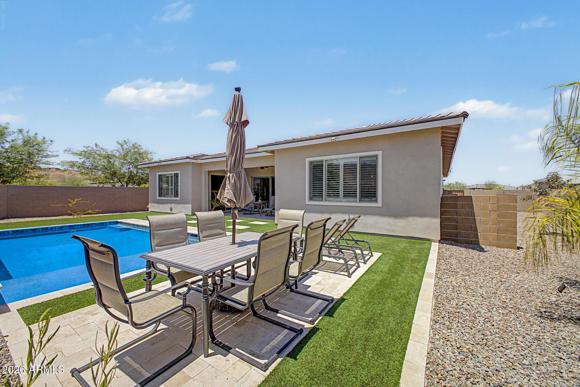 WHISPERING HILLS - Residential
