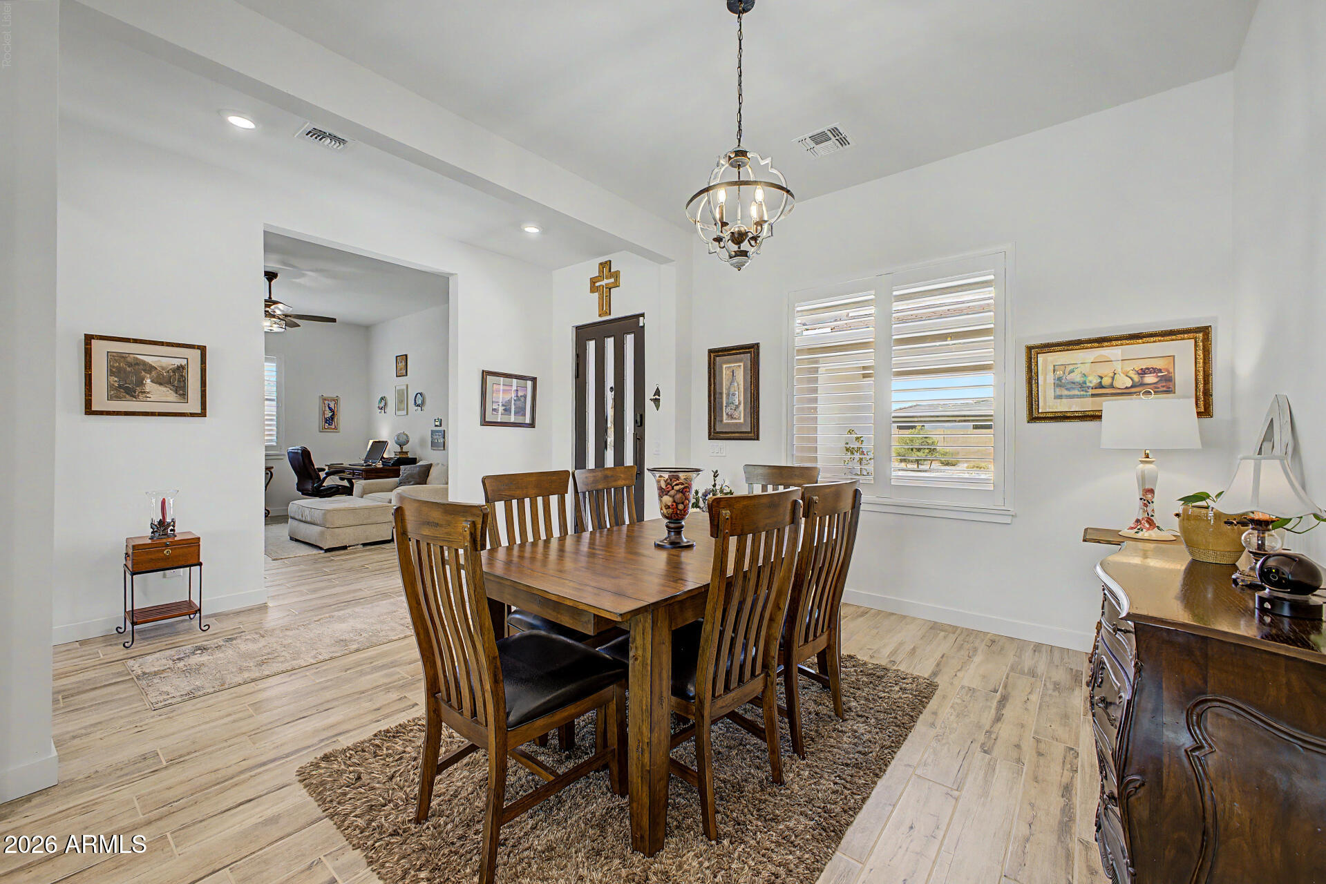 WHISPERING HILLS - Residential