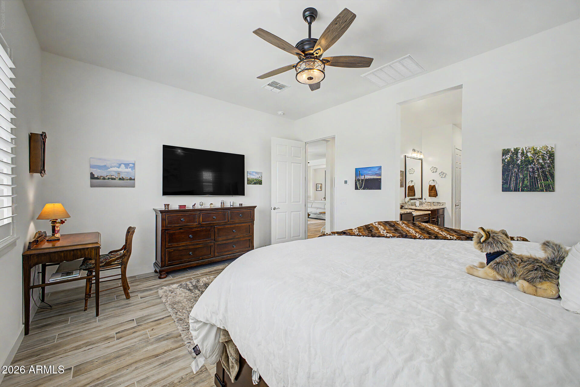 WHISPERING HILLS - Residential