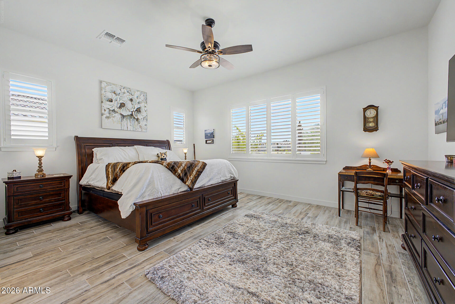 WHISPERING HILLS - Residential
