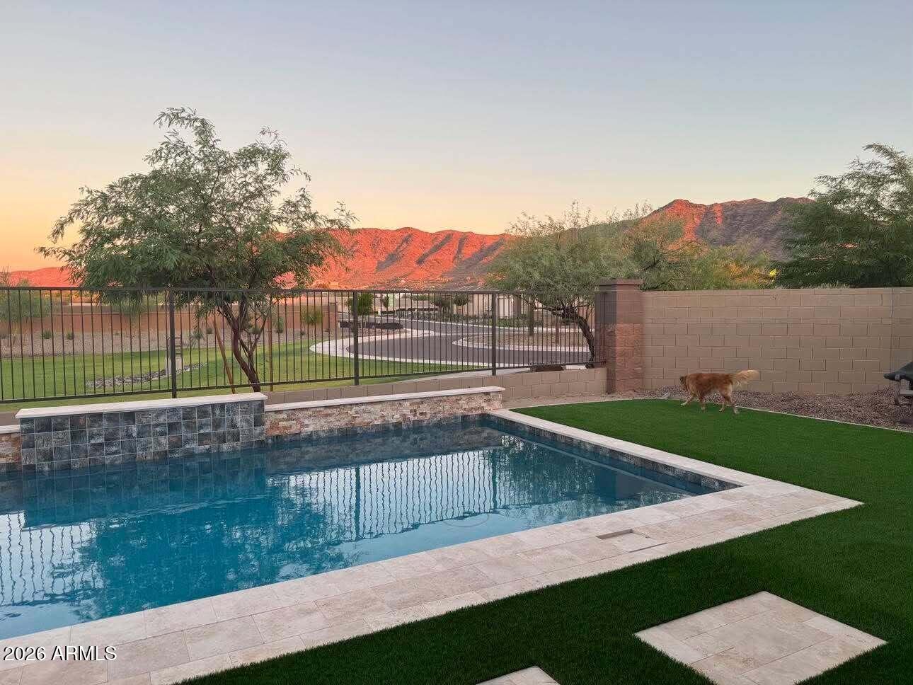 WHISPERING HILLS - Residential