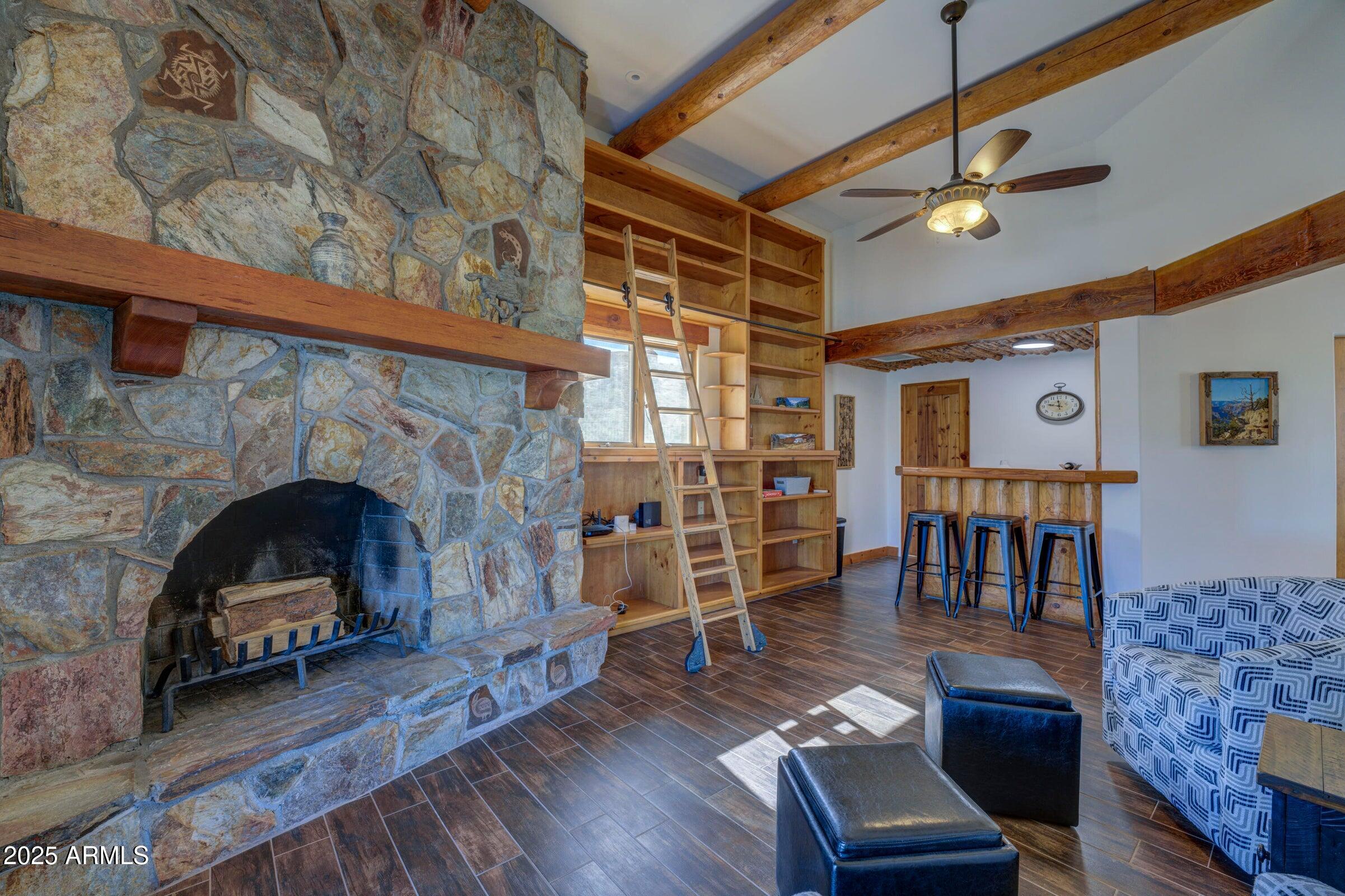Cave Creek horse property - Residential