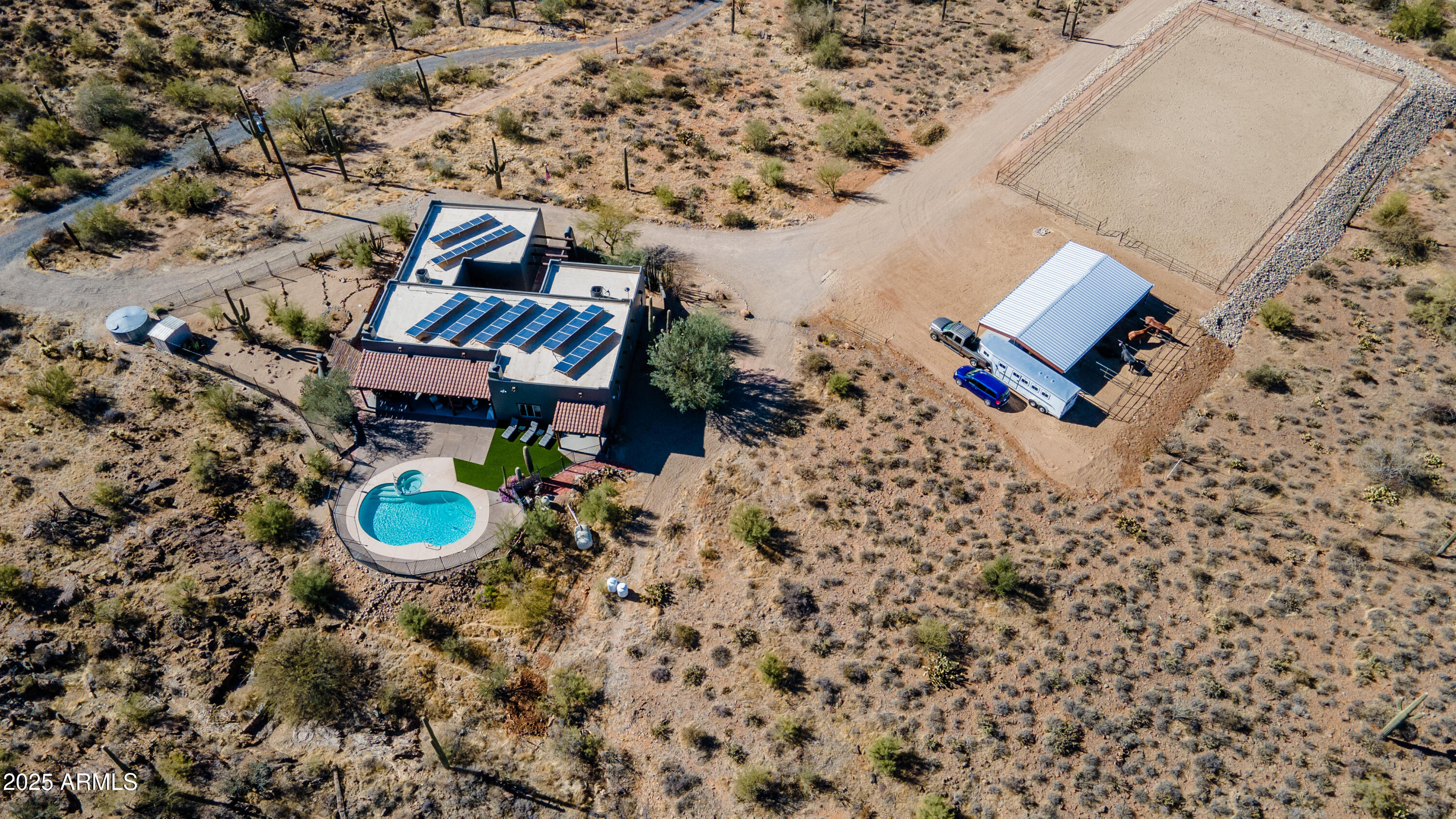 Cave Creek horse property - Residential