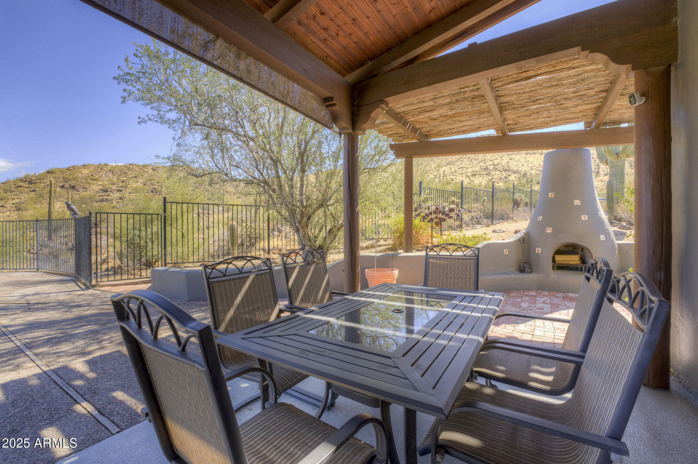 Cave Creek horse property - Residential