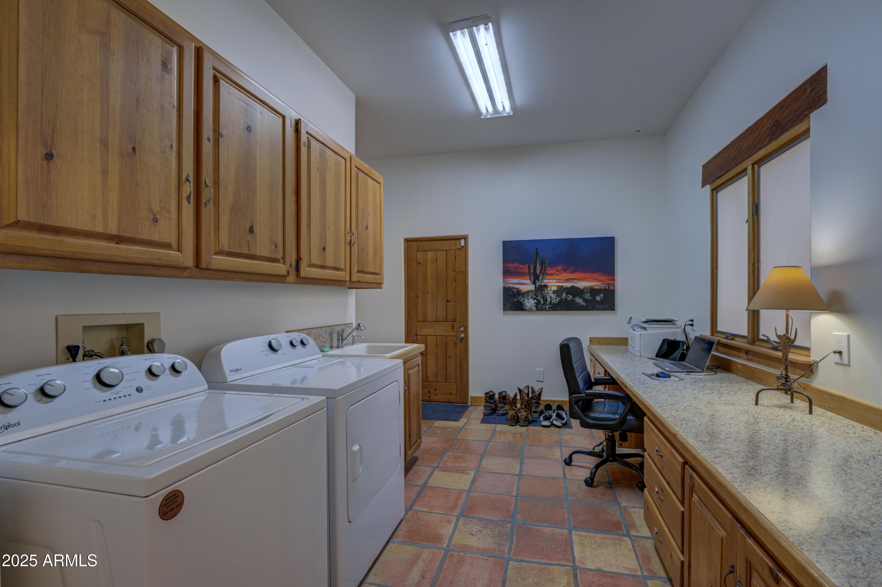 Cave Creek horse property - Residential