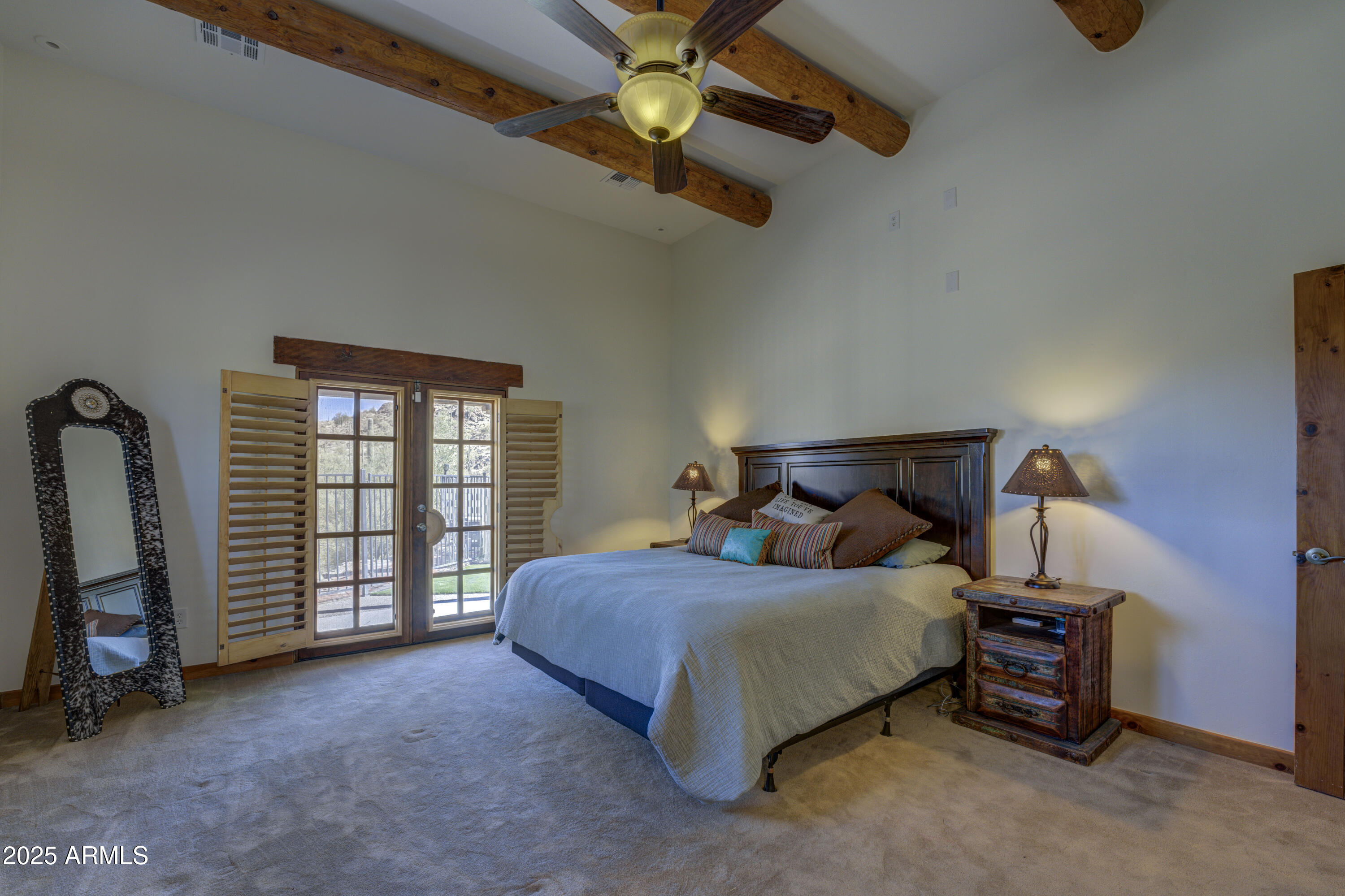 Cave Creek horse property - Residential