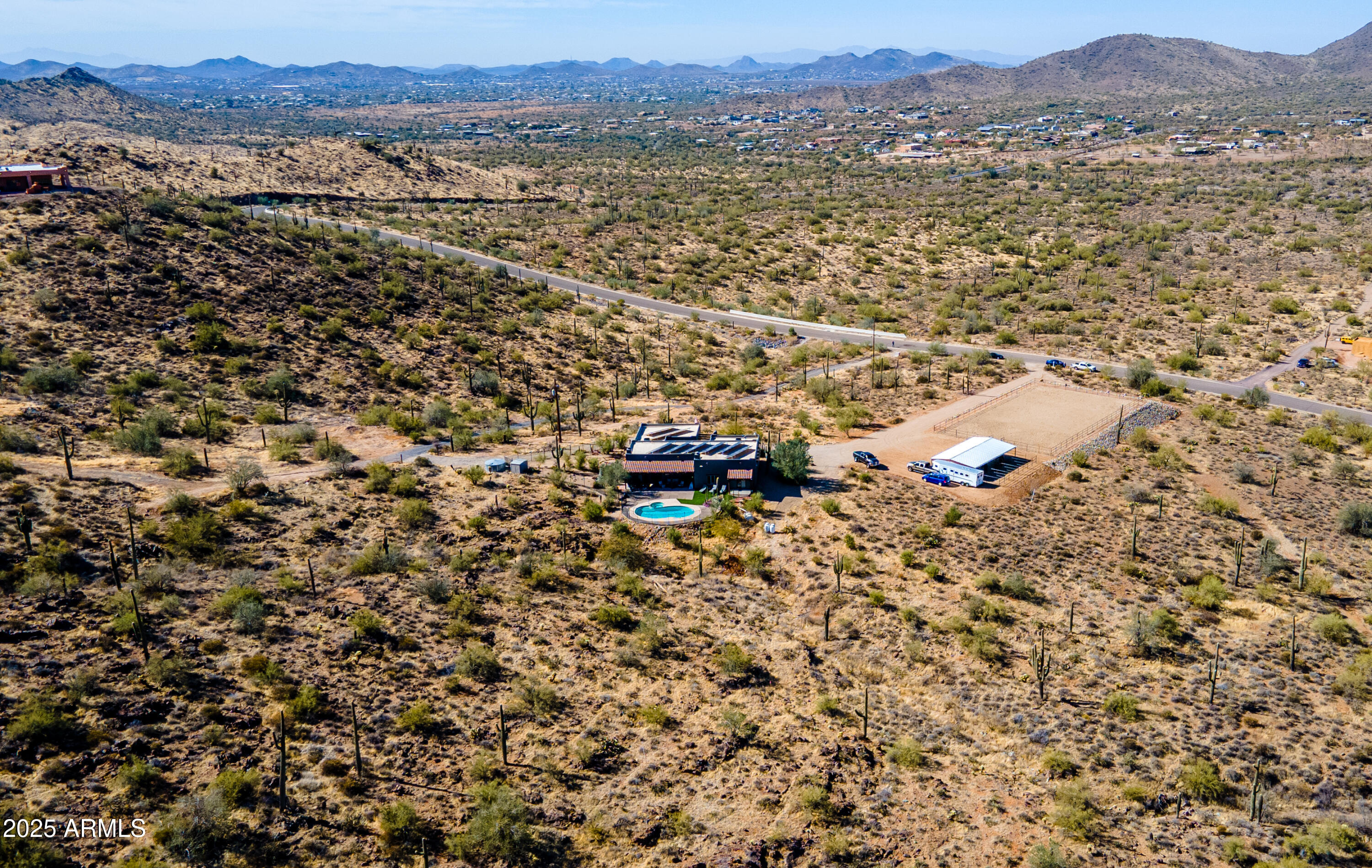 Cave Creek horse property - Residential