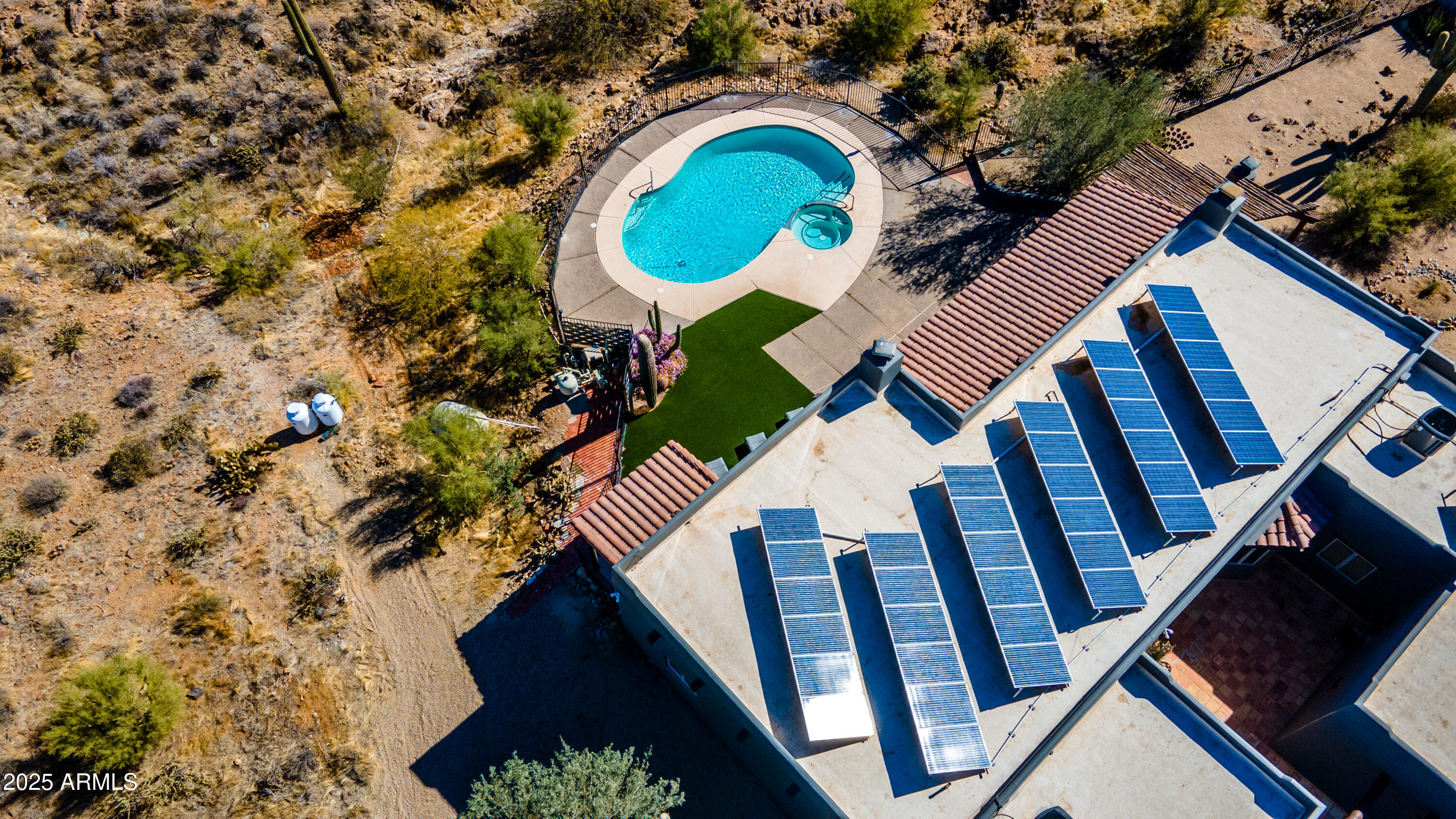 Cave Creek horse property - Residential