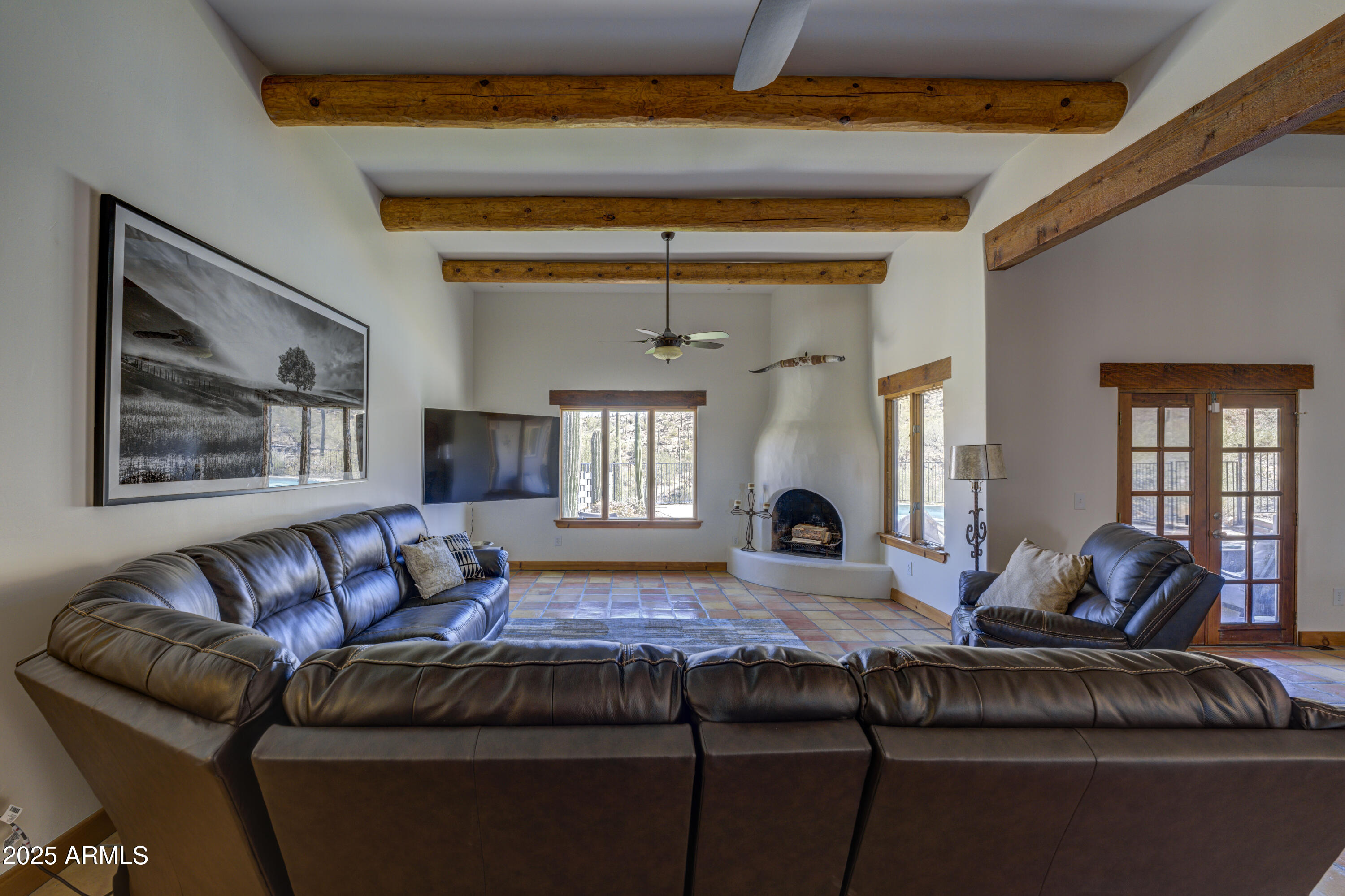 Cave Creek horse property - Residential
