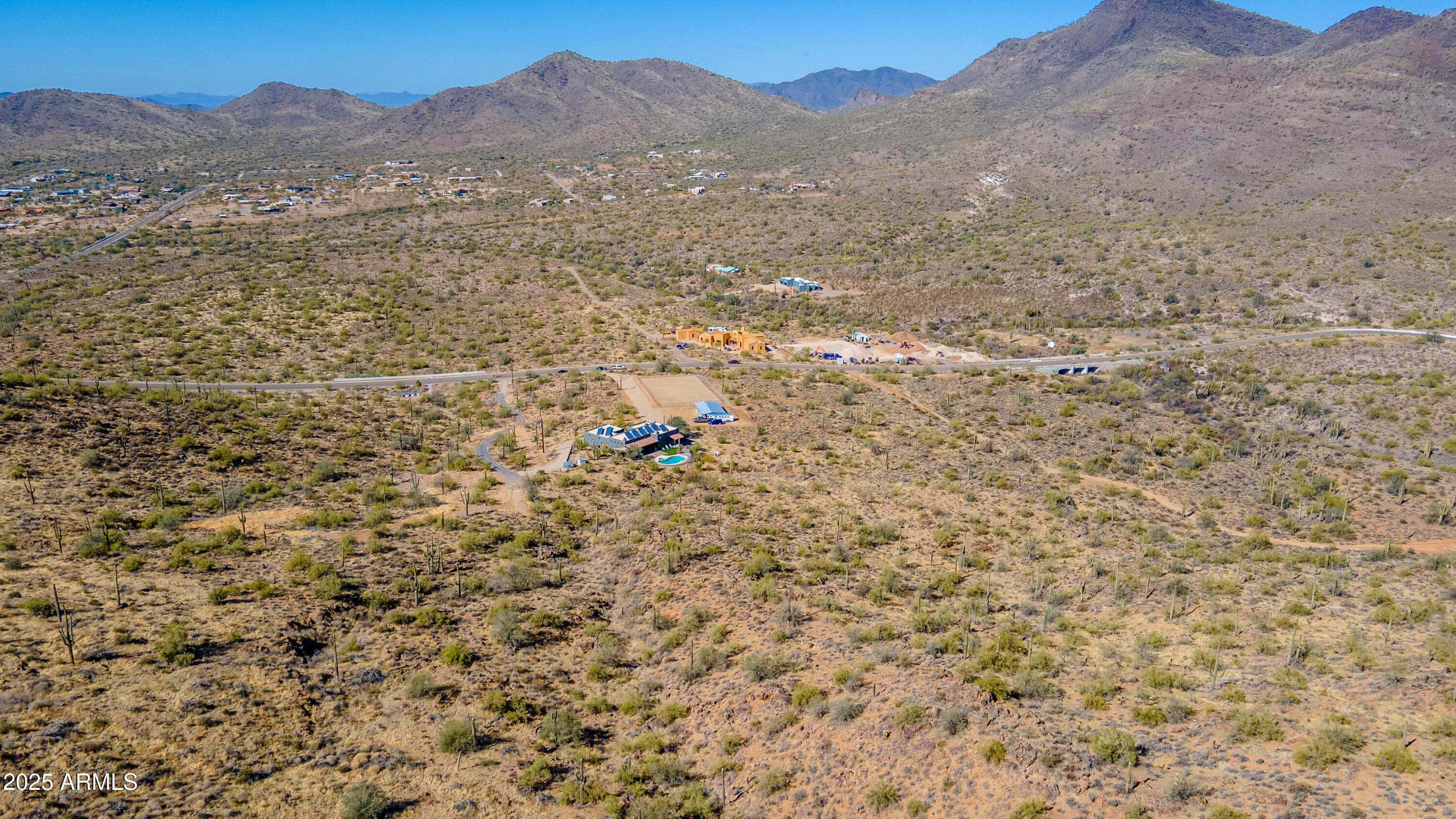 Cave Creek horse property - Residential