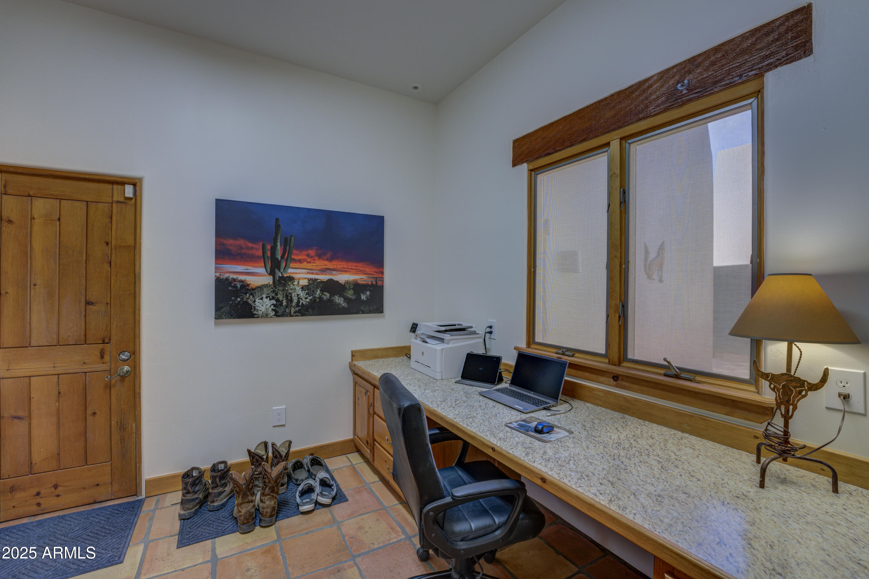 Cave Creek horse property - Residential