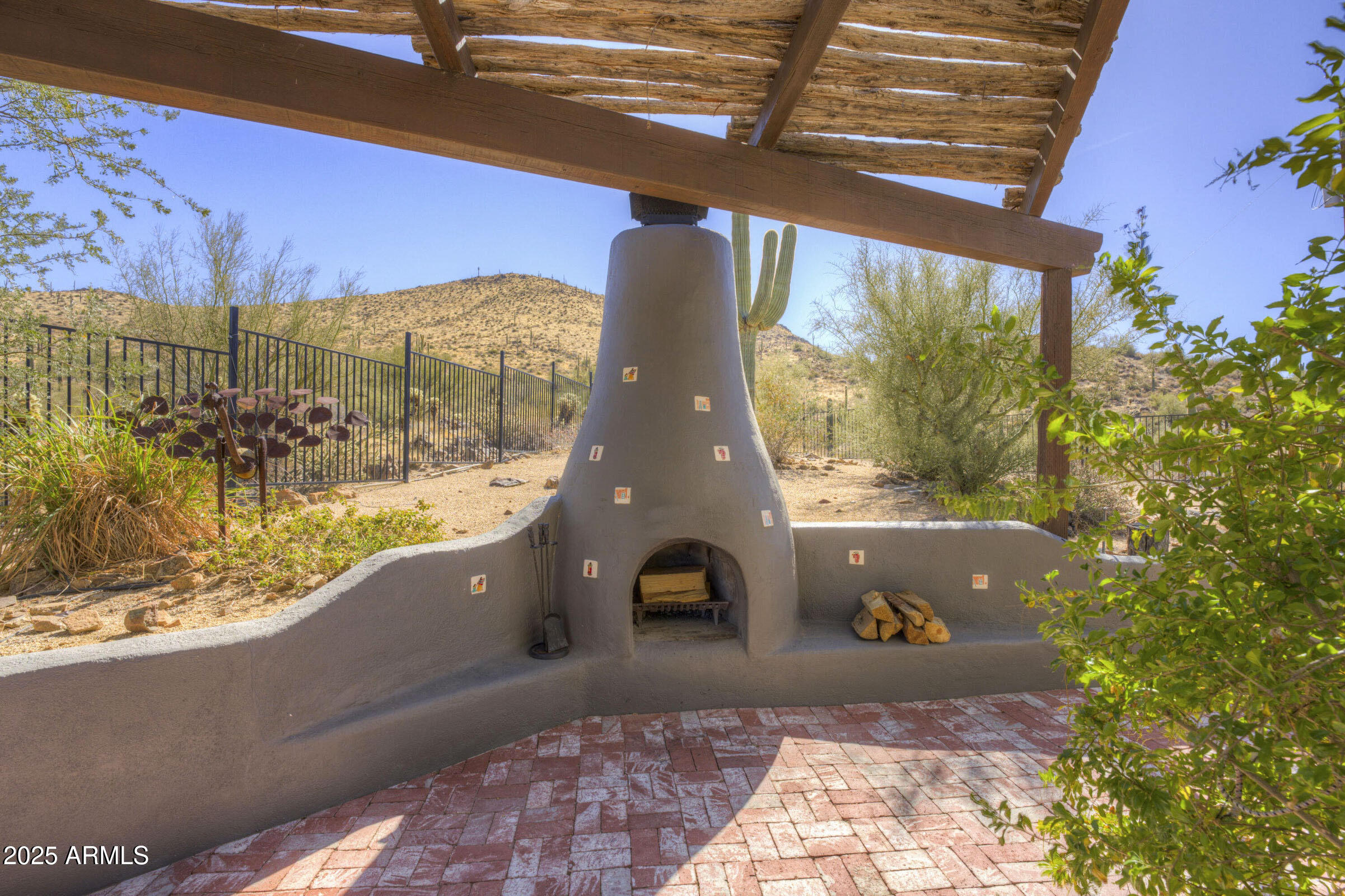 Cave Creek horse property - Residential