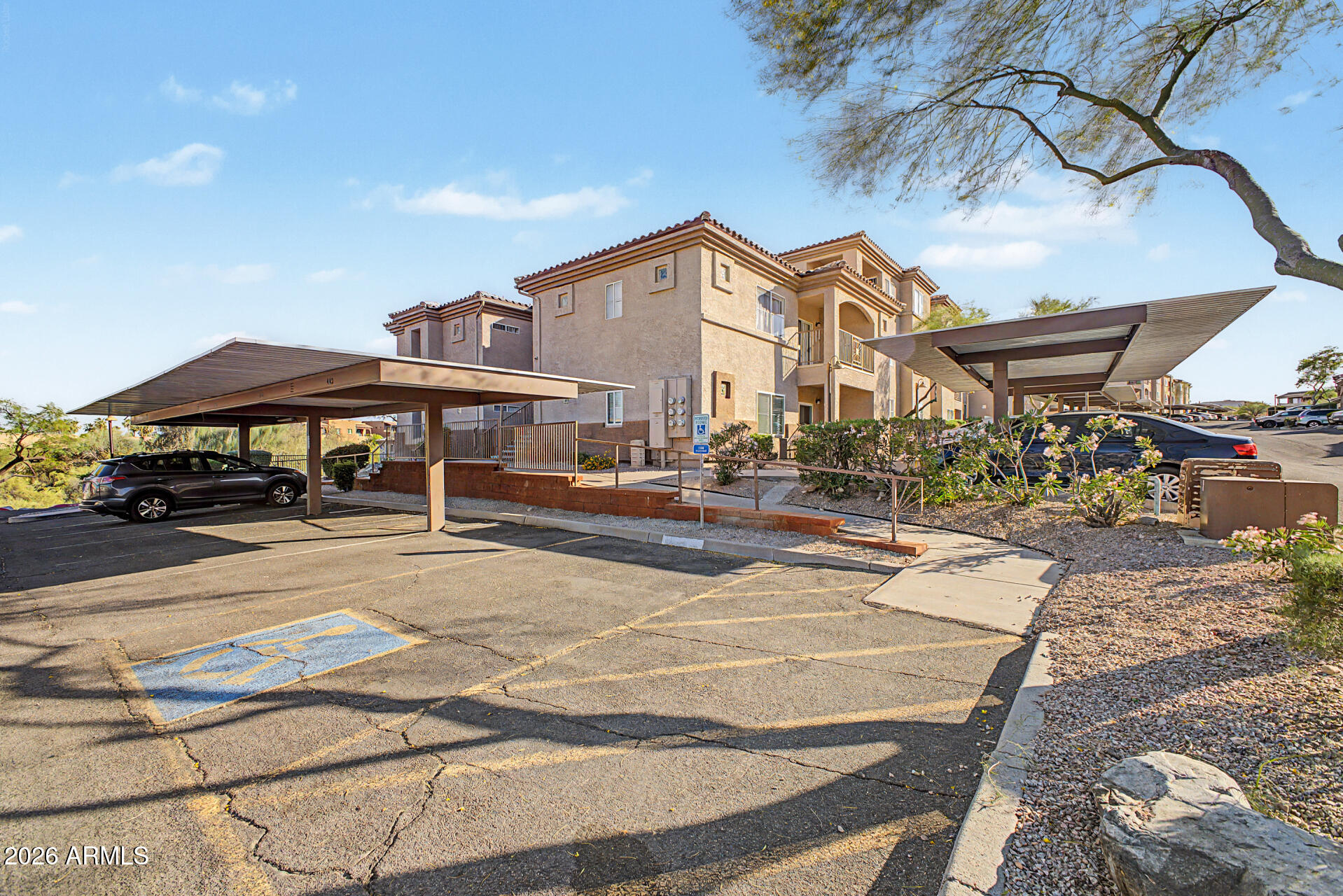 FOUR PEAKS VISTA CONDOMINIUM - Residential