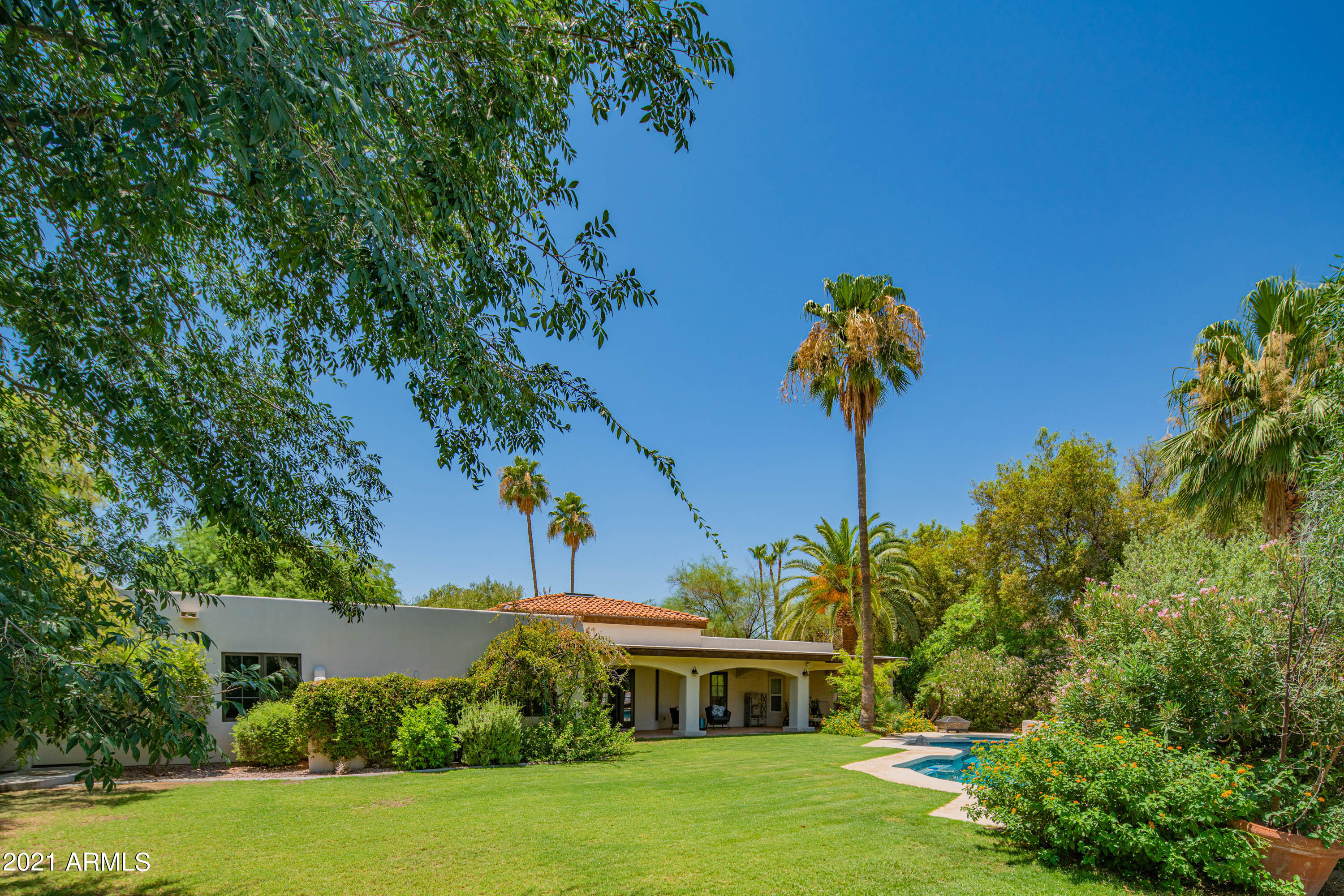 PARADISE GREEN - Residential