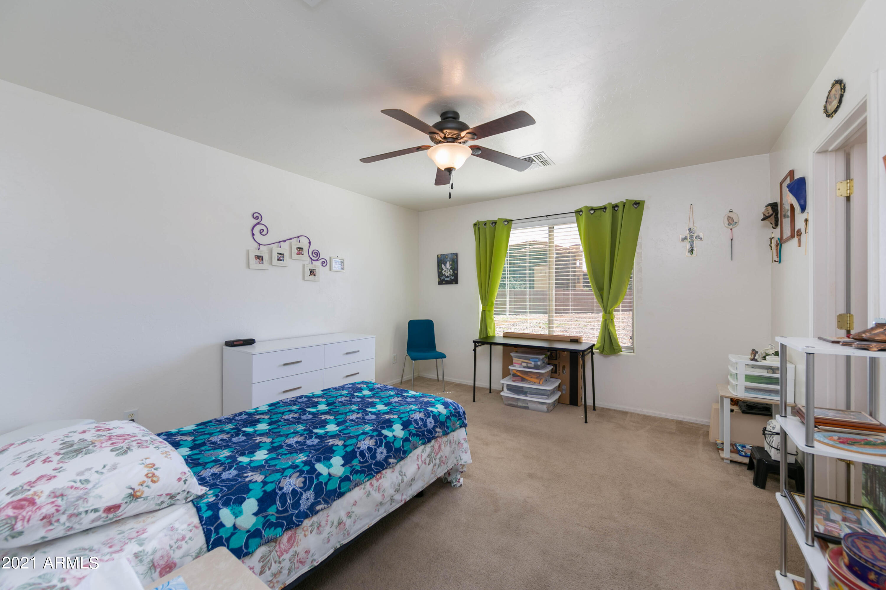 COPPER POINTE - Residential