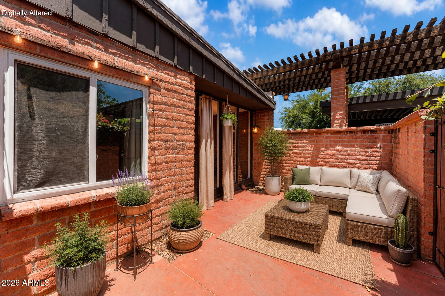 SPANISH GARDENS 1 - Residential
