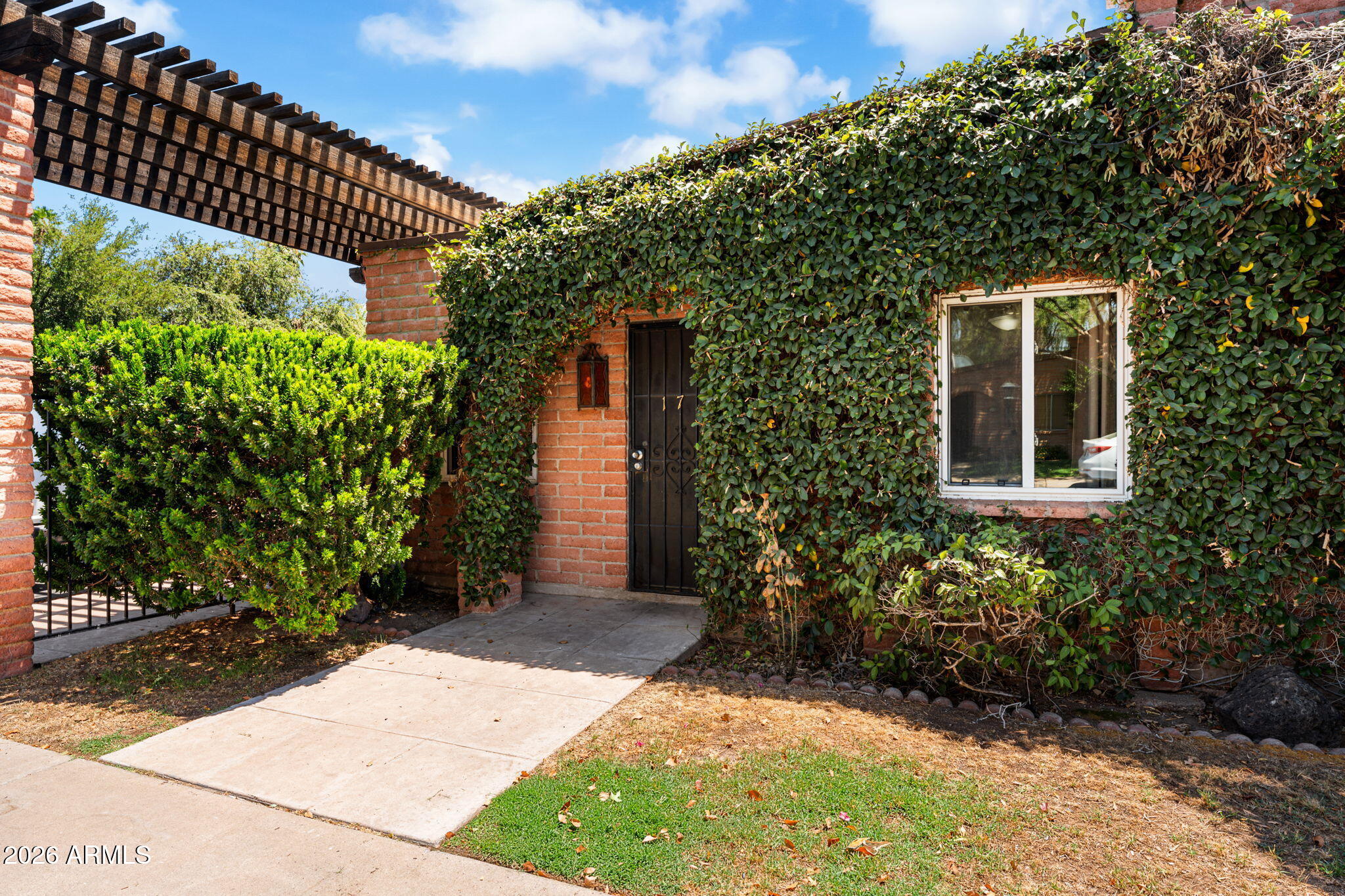 SPANISH GARDENS 1 - Residential