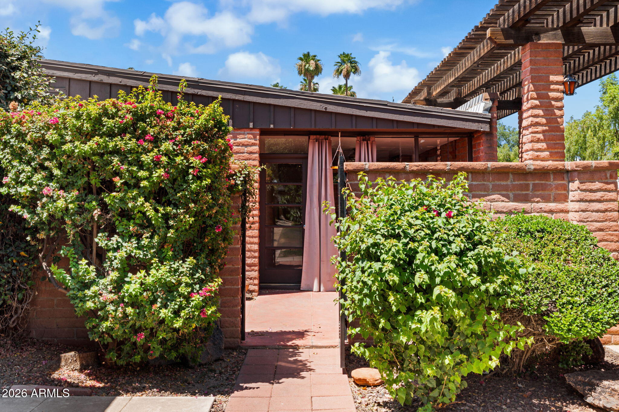 SPANISH GARDENS 1 - Residential