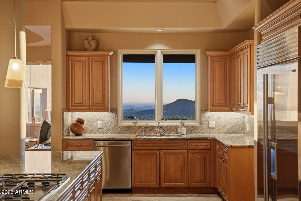 DESERT MOUNTAIN - Residential