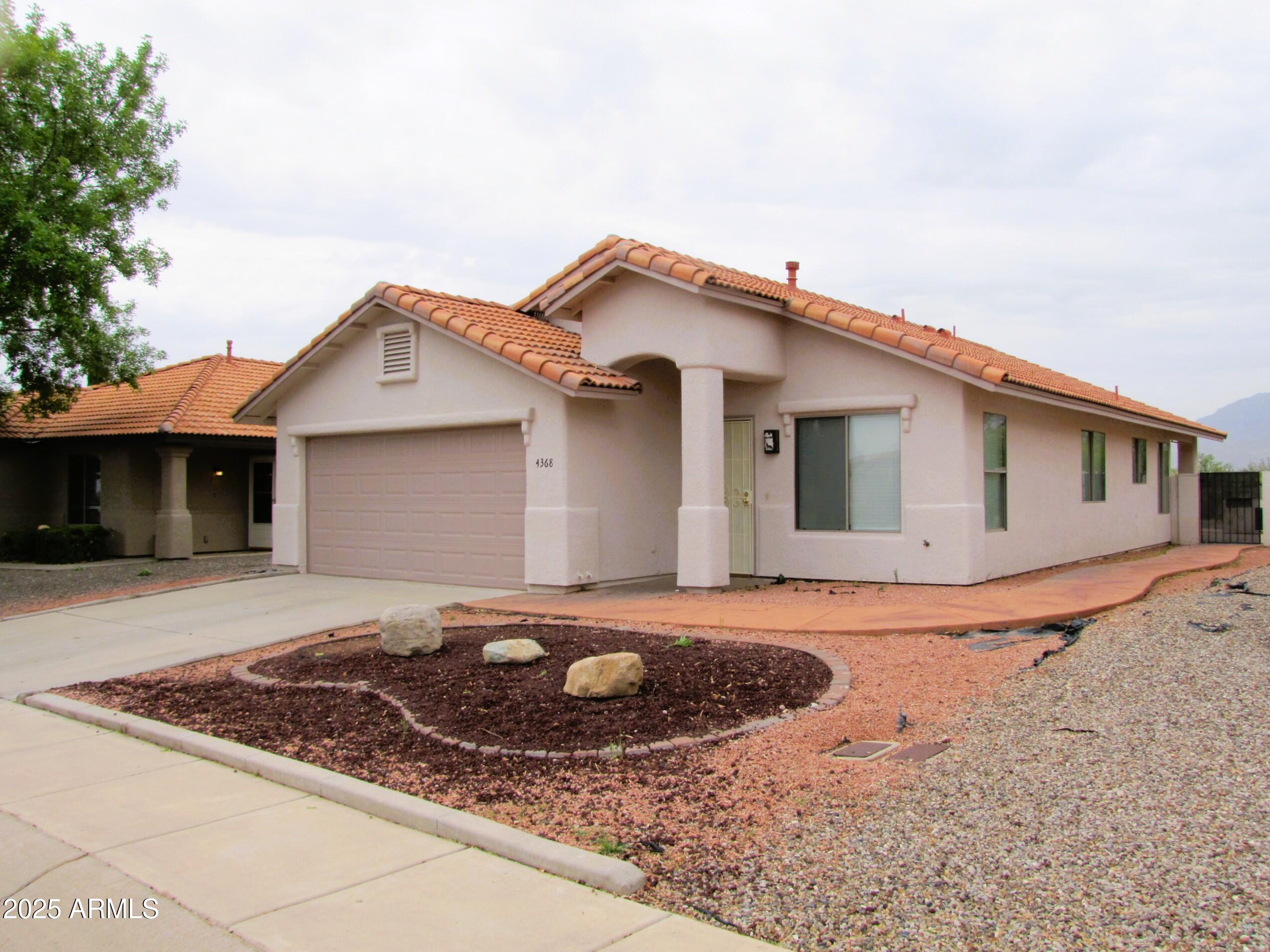 CHAPARRAL VILLAGE SOUTH PHASE B - Residential Lease