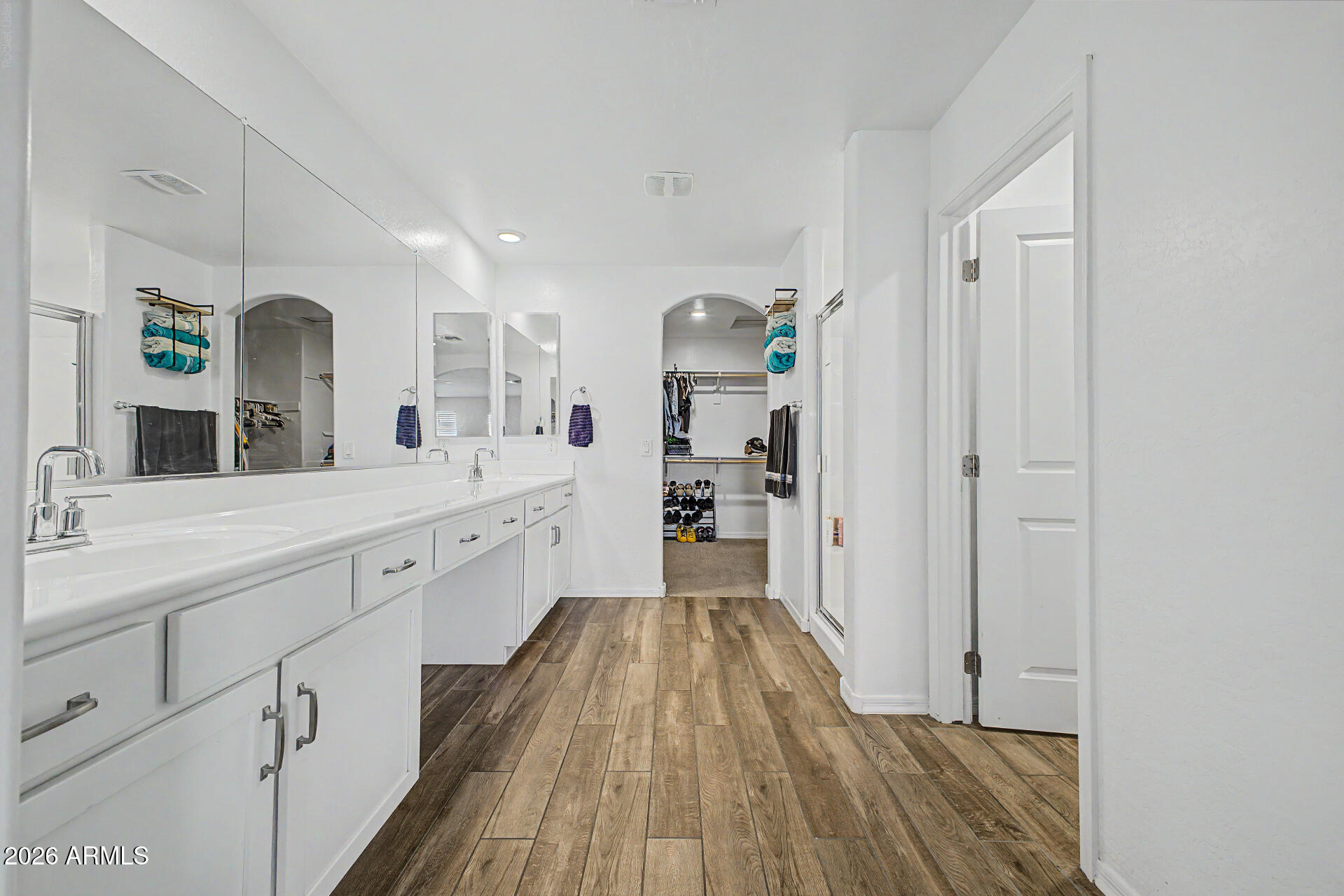 ENCANTA - Residential