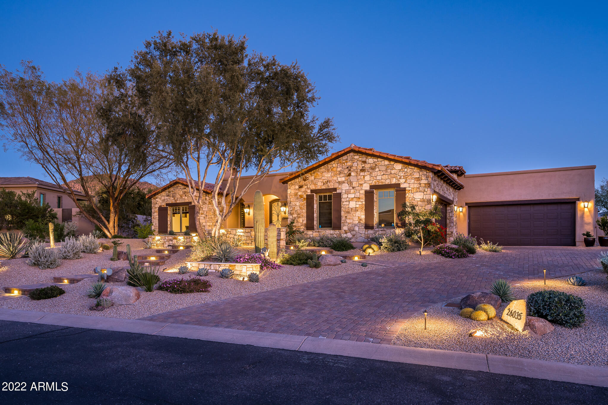 PINNACLE PEAK PLACE - Residential