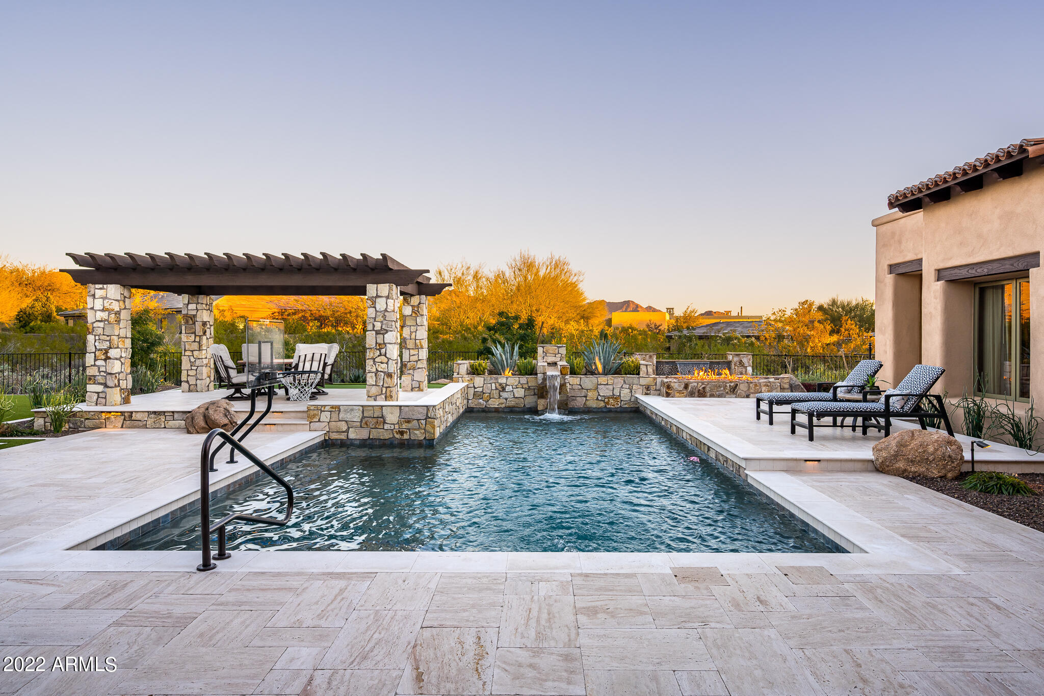PINNACLE PEAK PLACE - Residential
