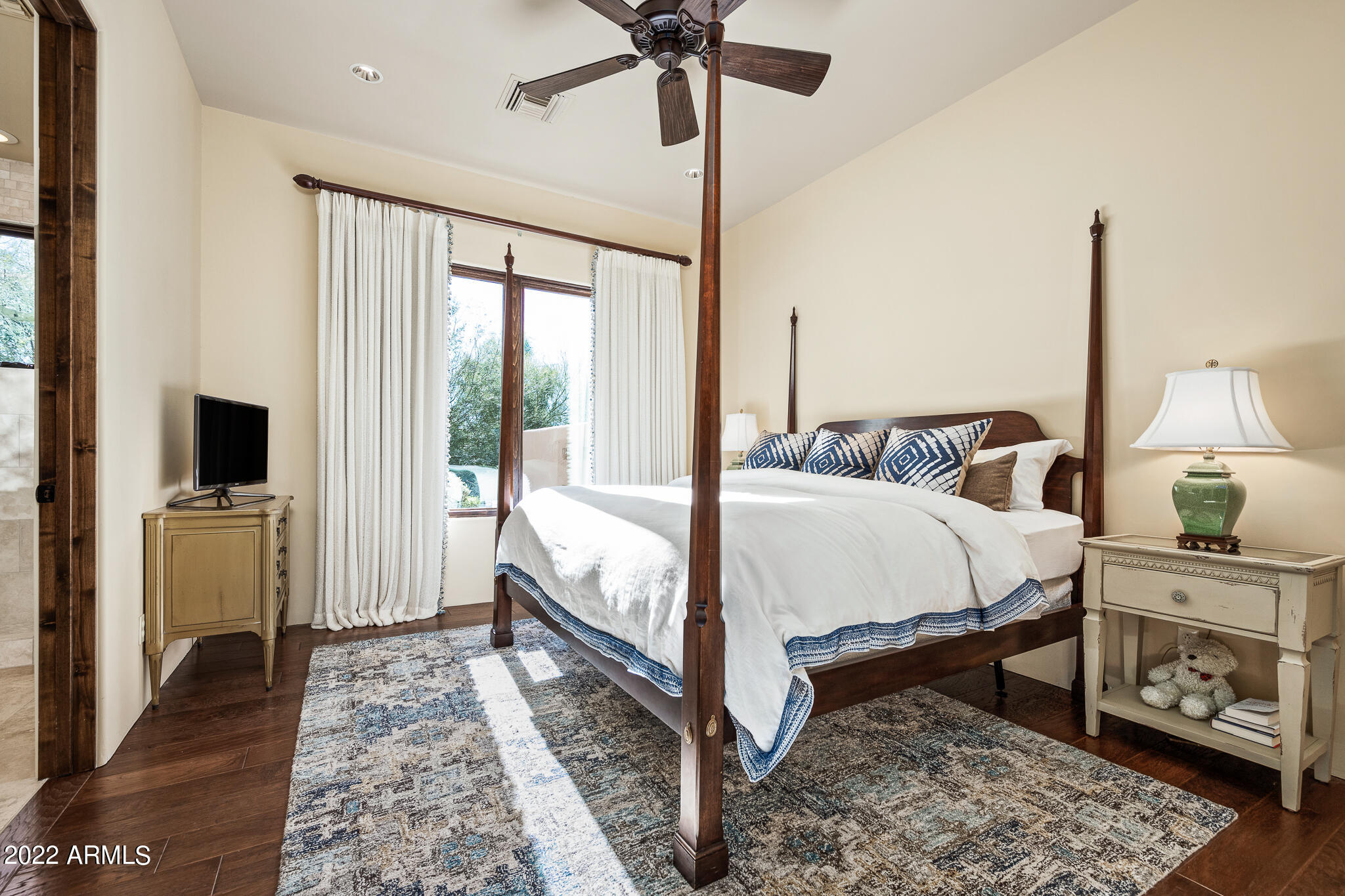 PINNACLE PEAK PLACE - Residential