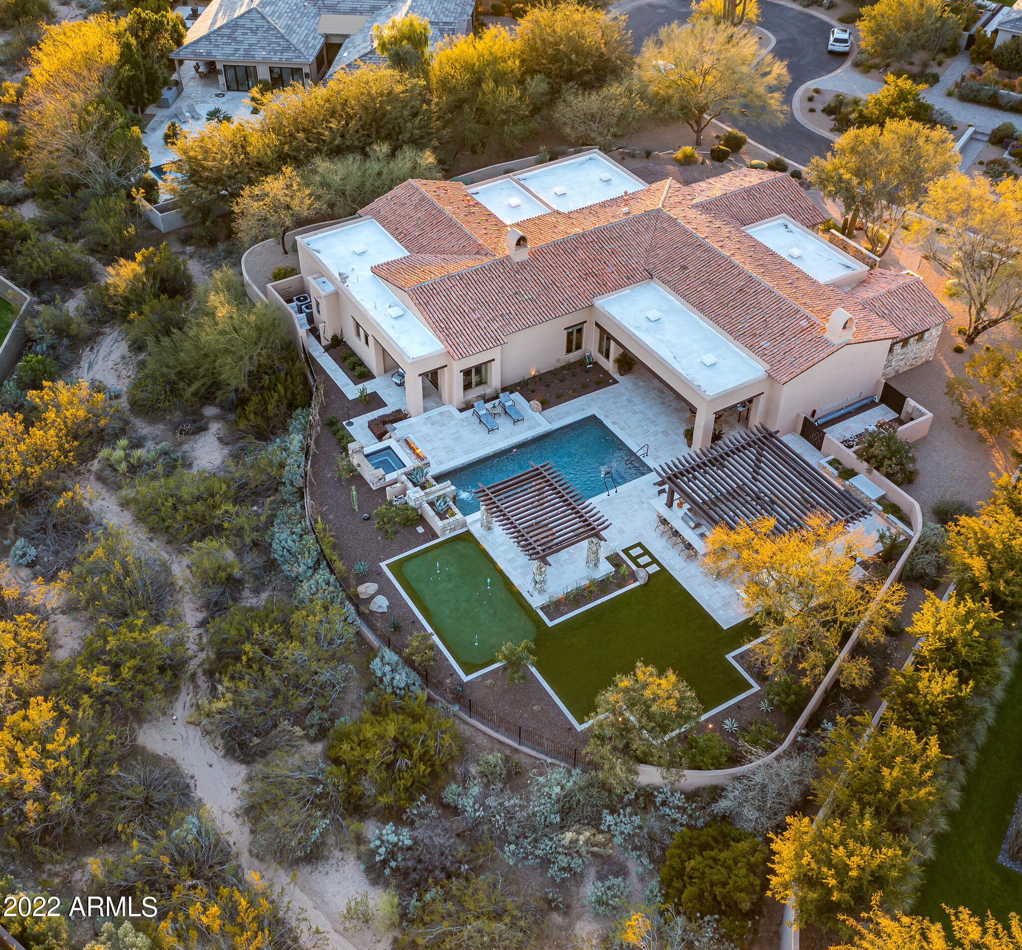 PINNACLE PEAK PLACE - Residential
