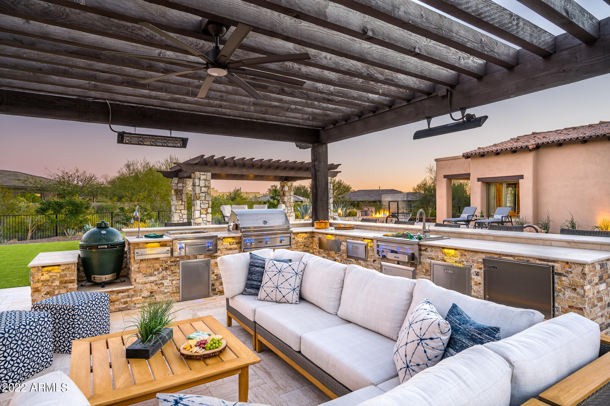 PINNACLE PEAK PLACE - Residential