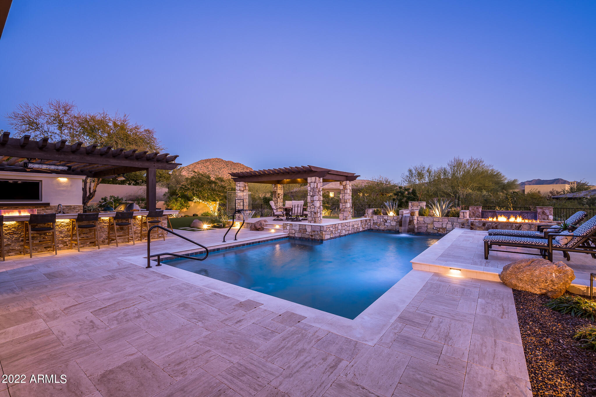 PINNACLE PEAK PLACE - Residential