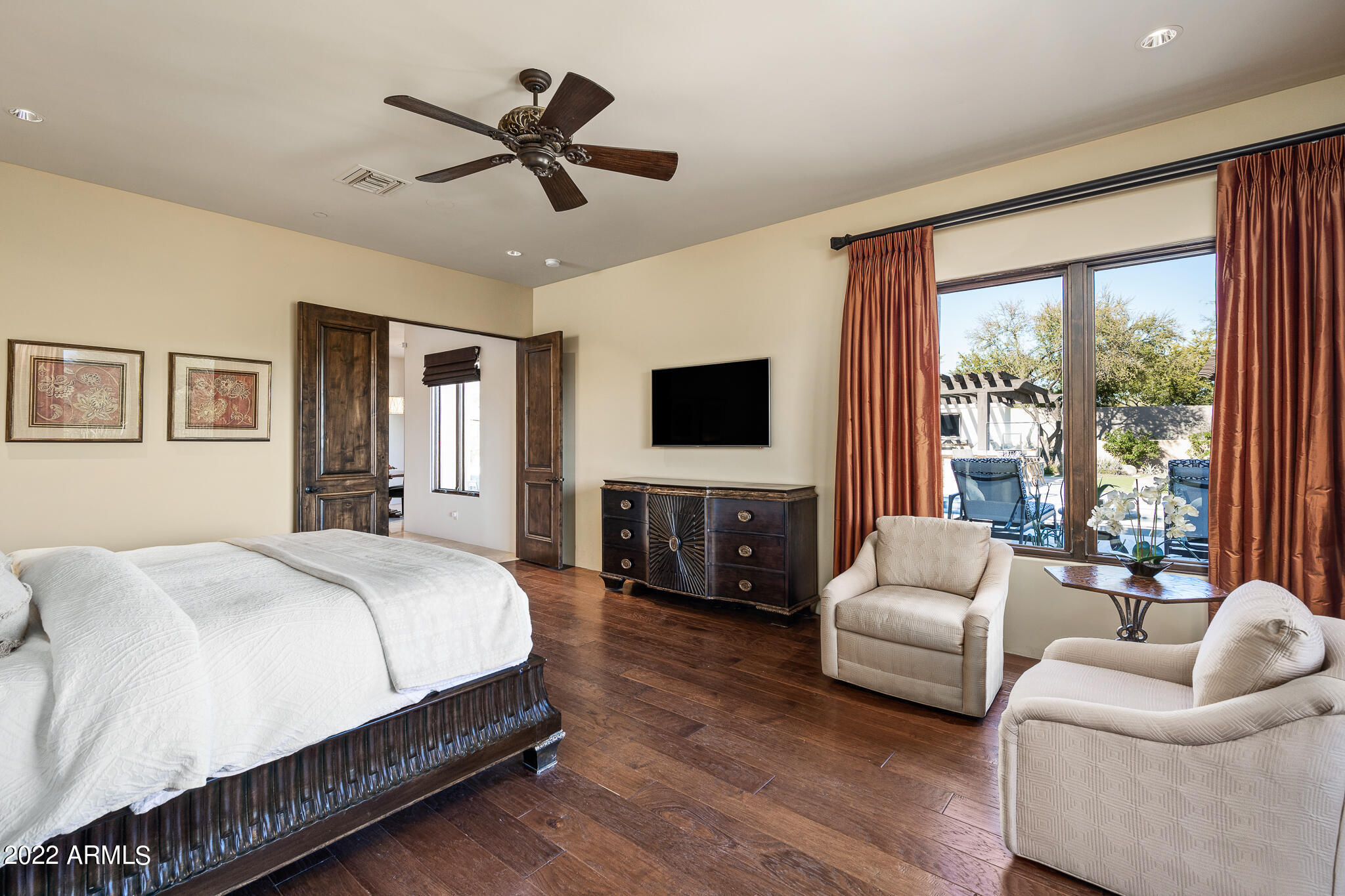 PINNACLE PEAK PLACE - Residential