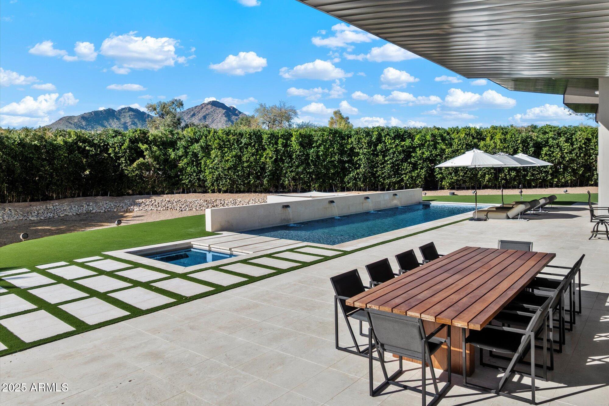 STONEVIEW - Residential