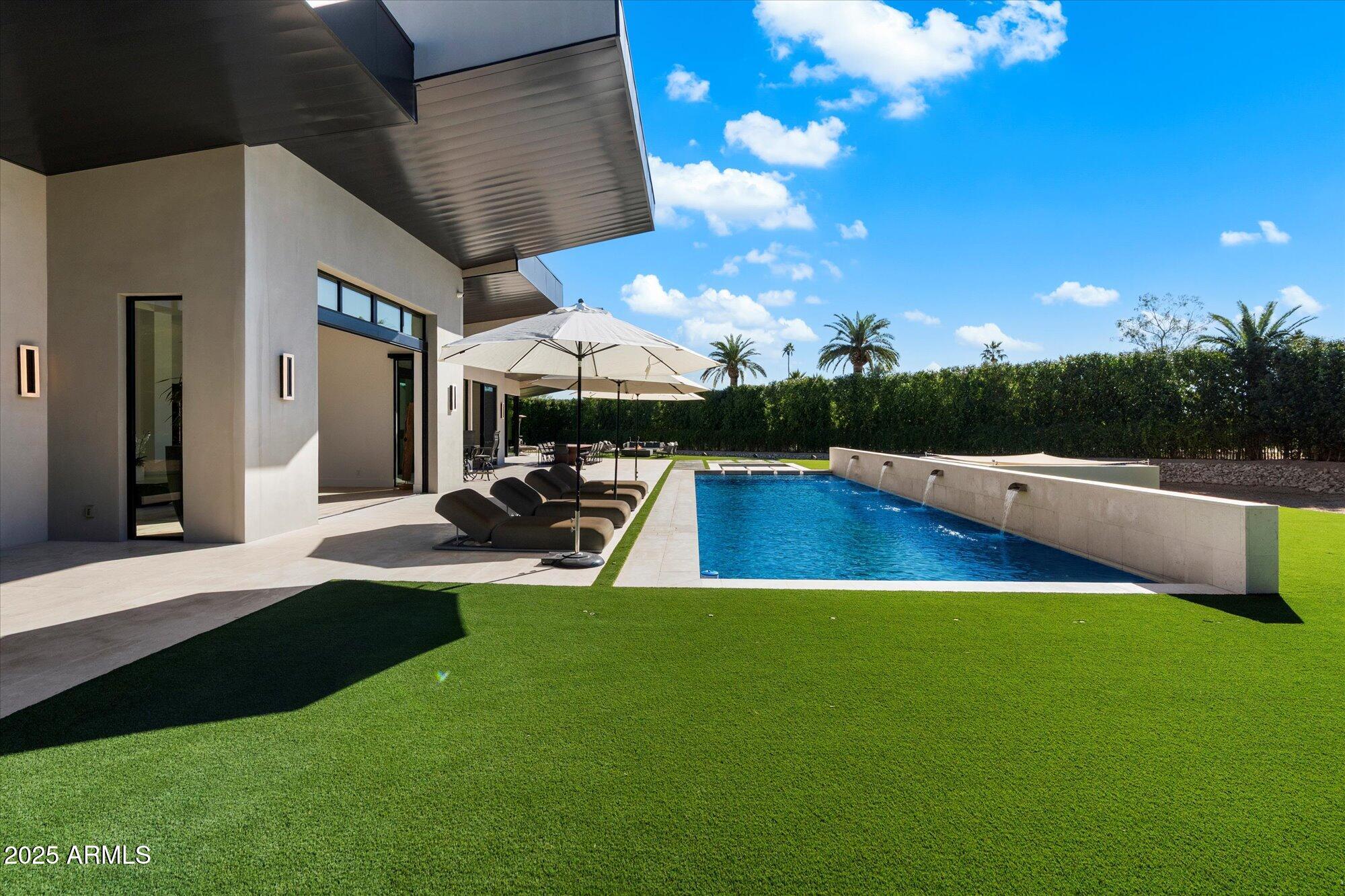 STONEVIEW - Residential