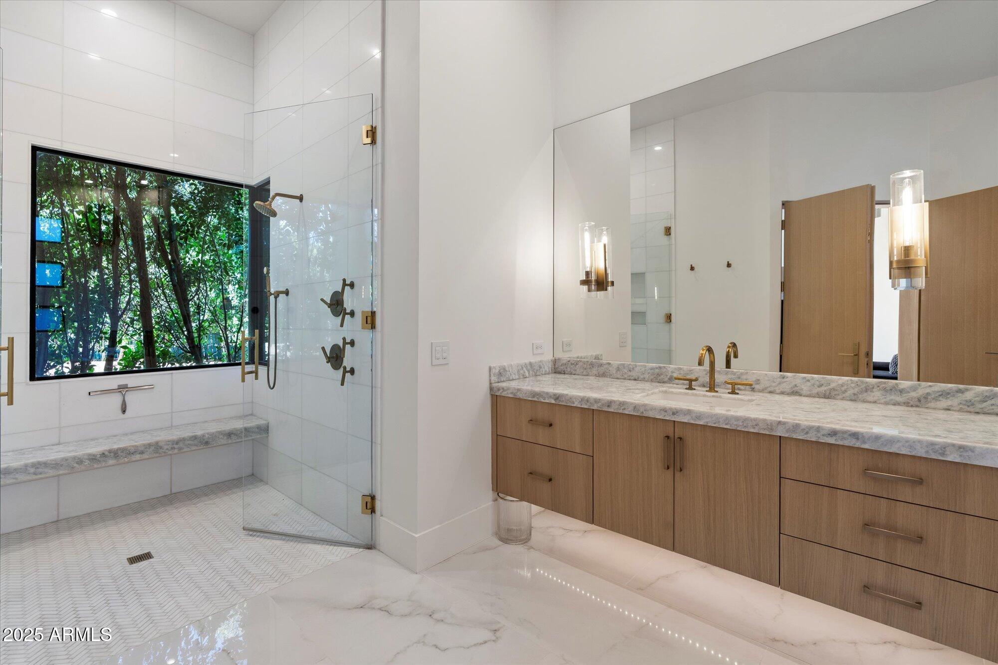 STONEVIEW - Residential