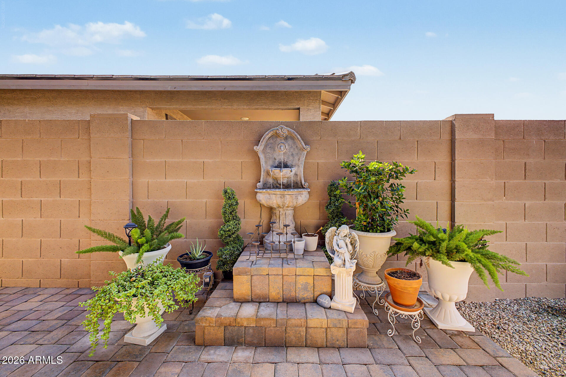 RANCHO MIRAGE ESTATES PHASE 2 PARCEL 15 - Residential