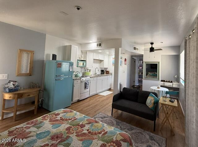 SPRINGS CONDOMINIUM - Residential