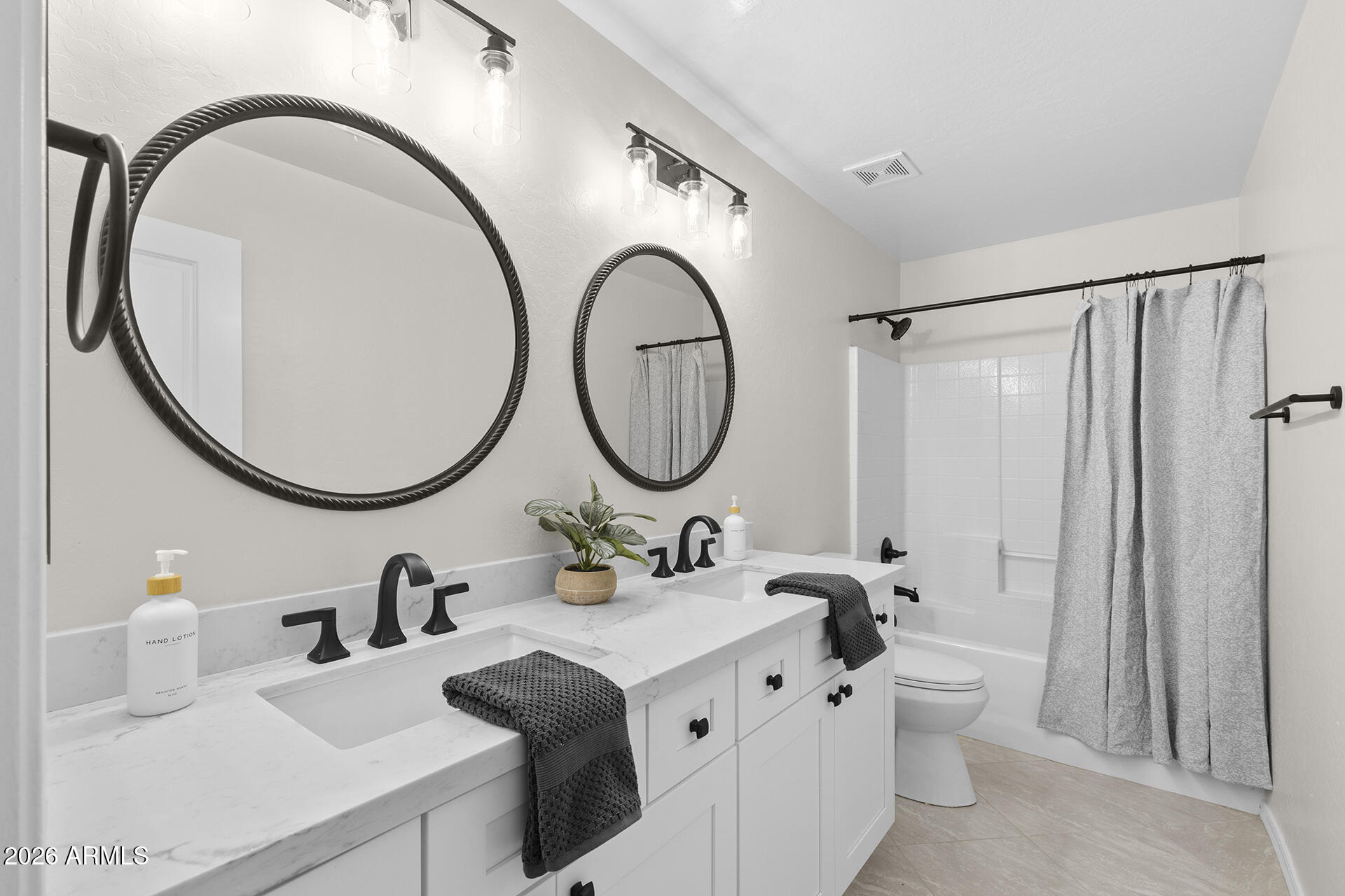 RANCHO EL MIRAGE - Residential