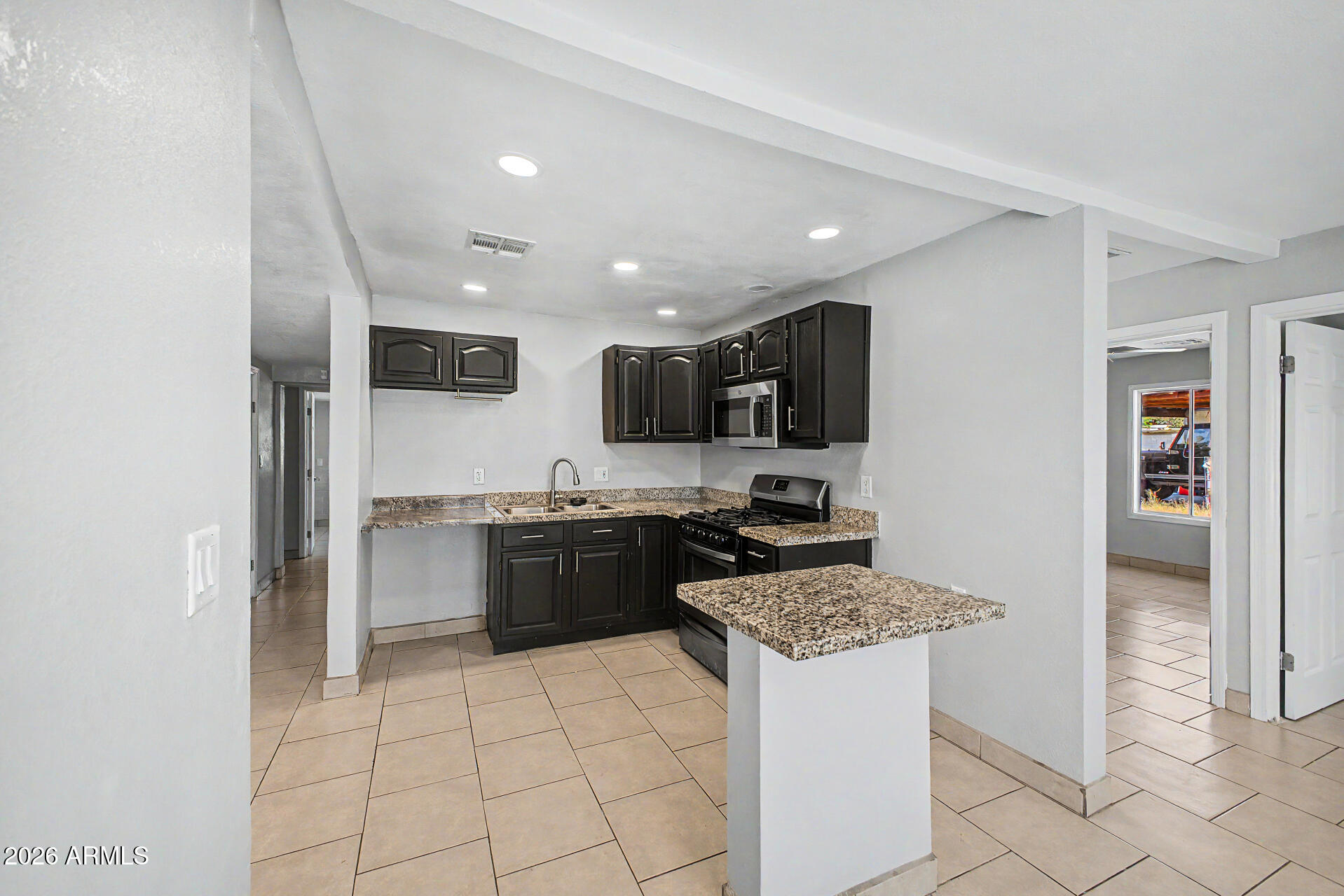 VISTA INCOME ESTATES UNIT 3 - Residential