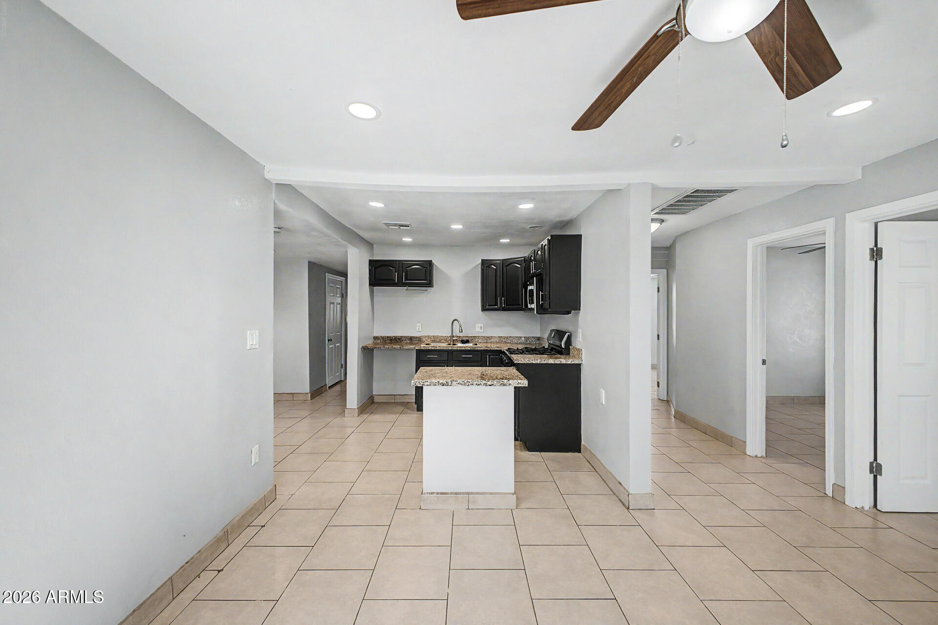 VISTA INCOME ESTATES UNIT 3 - Residential