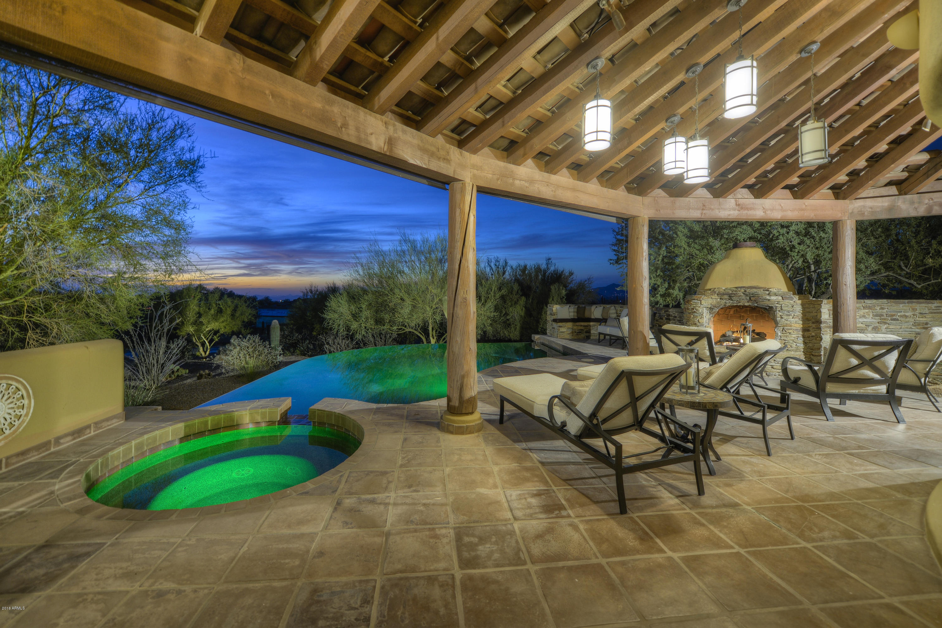 ESTANCIA - Residential