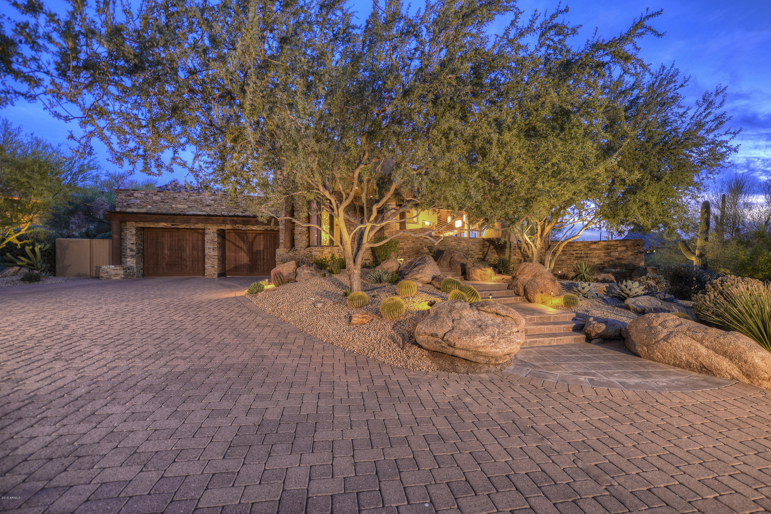 ESTANCIA - Residential
