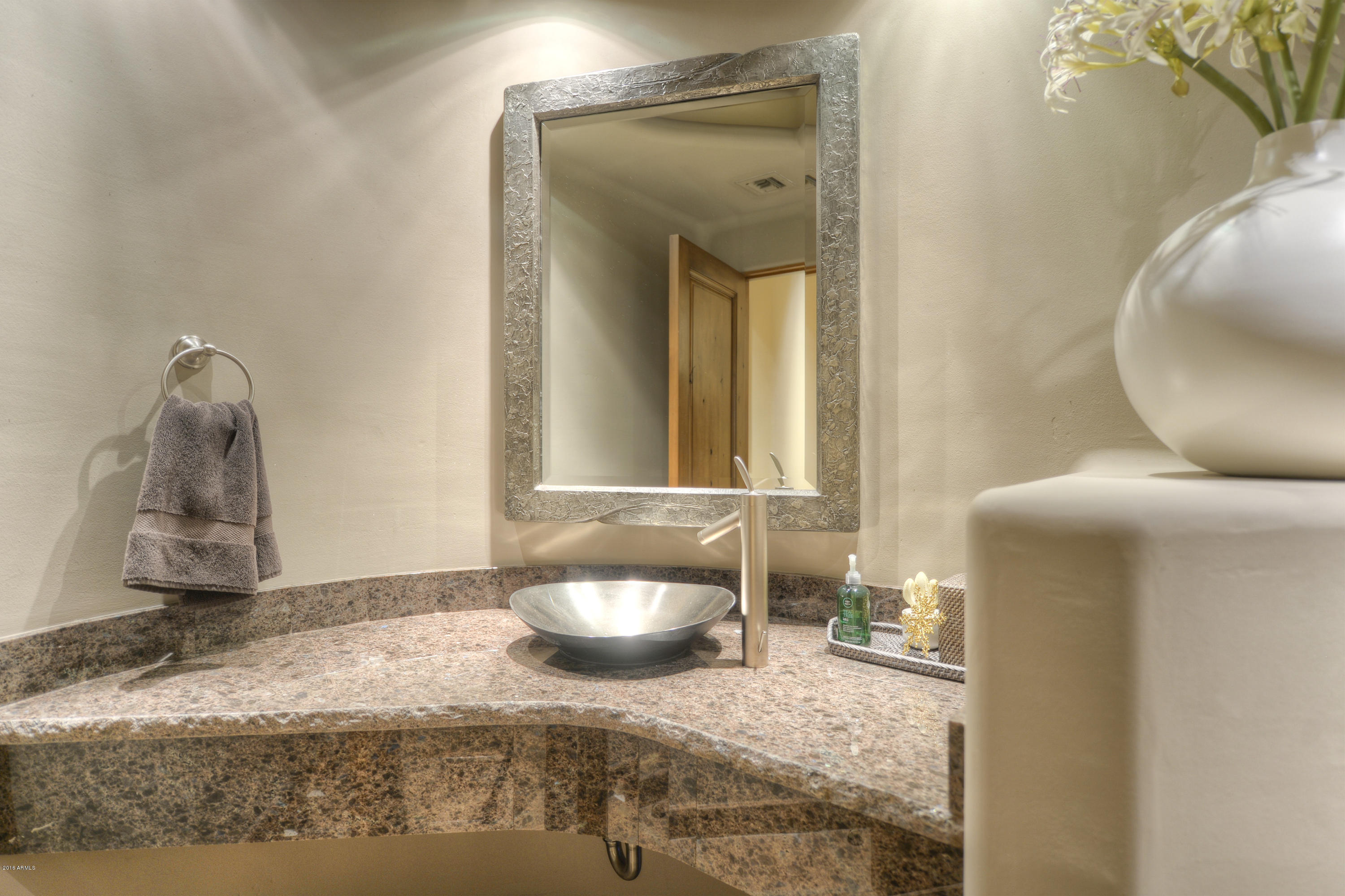 ESTANCIA - Residential