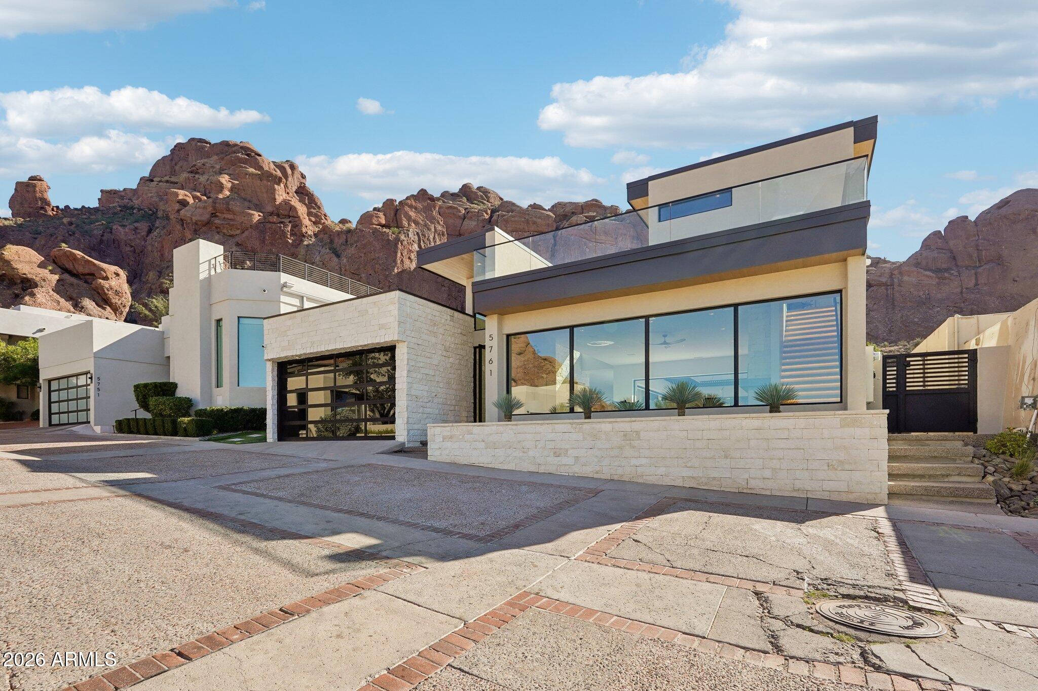 ECHO CANYON - Residential
