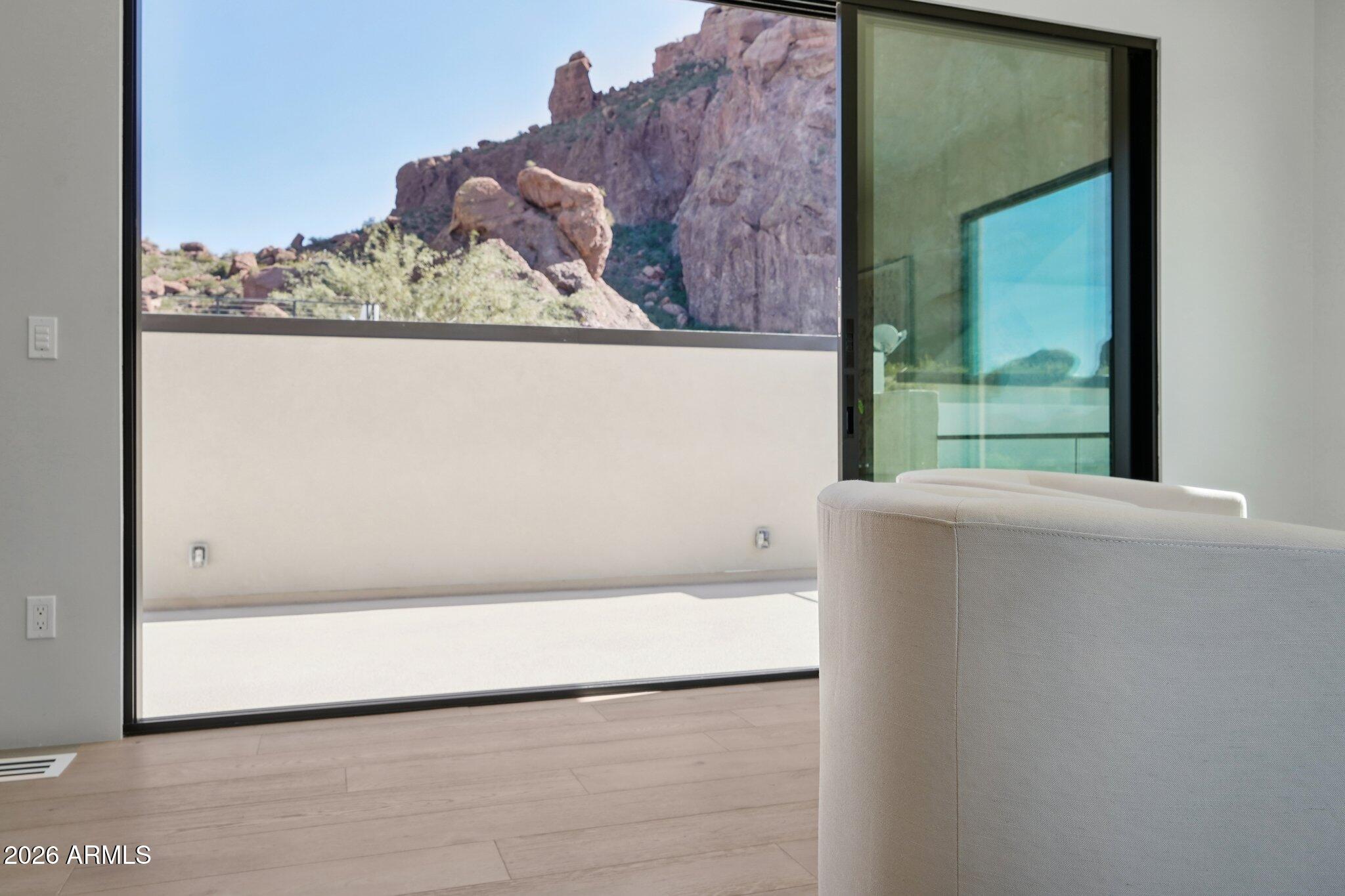 ECHO CANYON - Residential