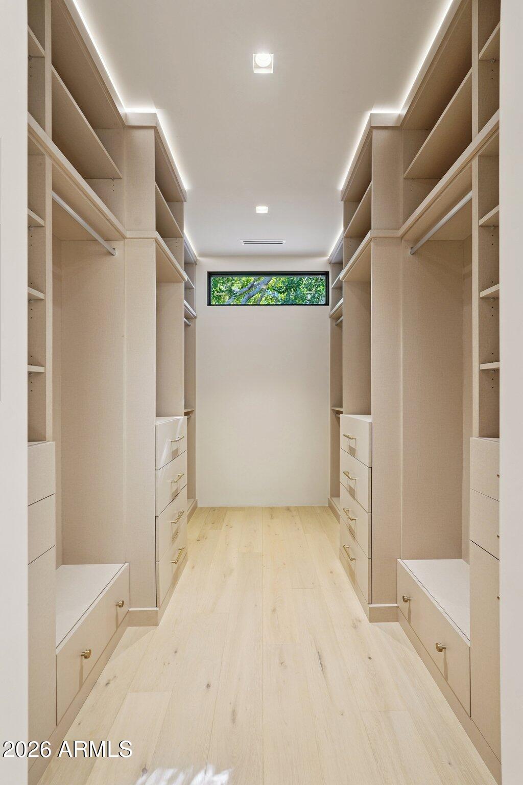 ECHO CANYON - Residential